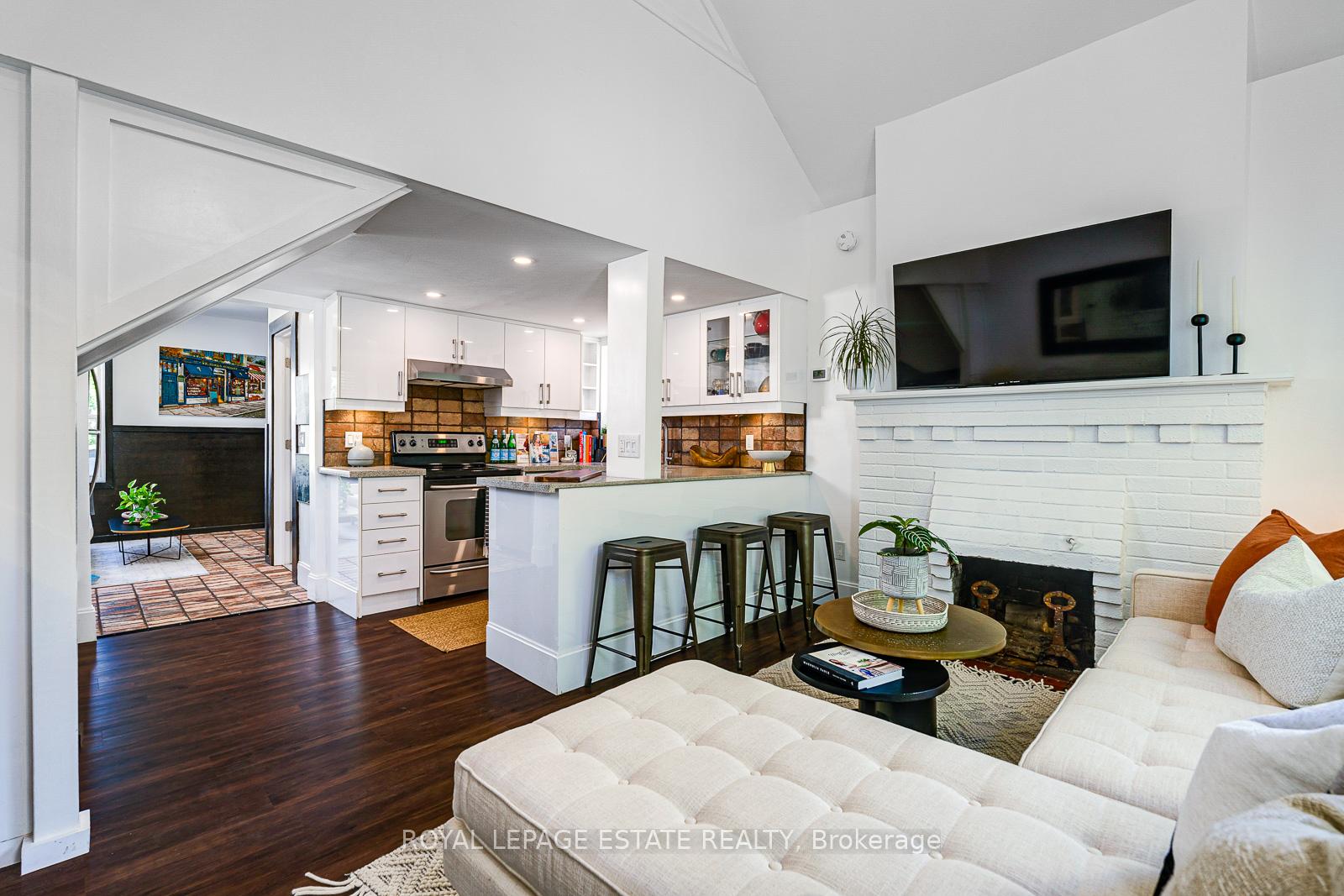 215 Pickering Street, Toronto, ON M4E 3J9