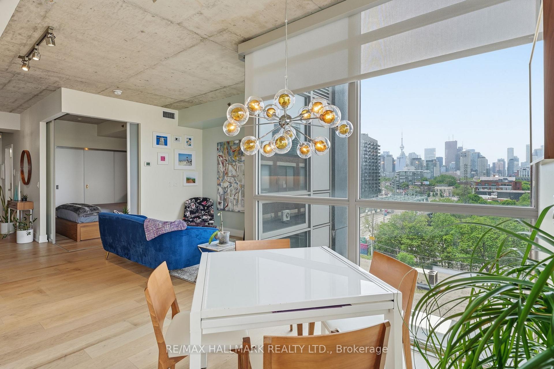 630 Queen Street E 602, Toronto, ON M4M 1G3