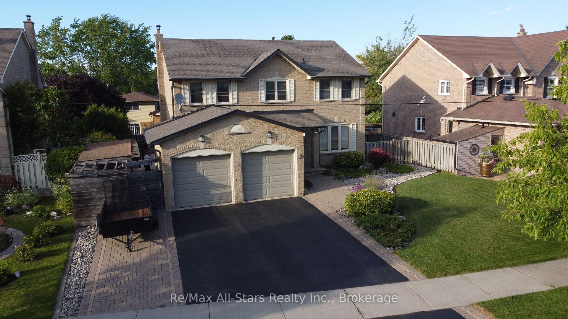 20 Love Crescent, Ajax, ON L1S 4T1