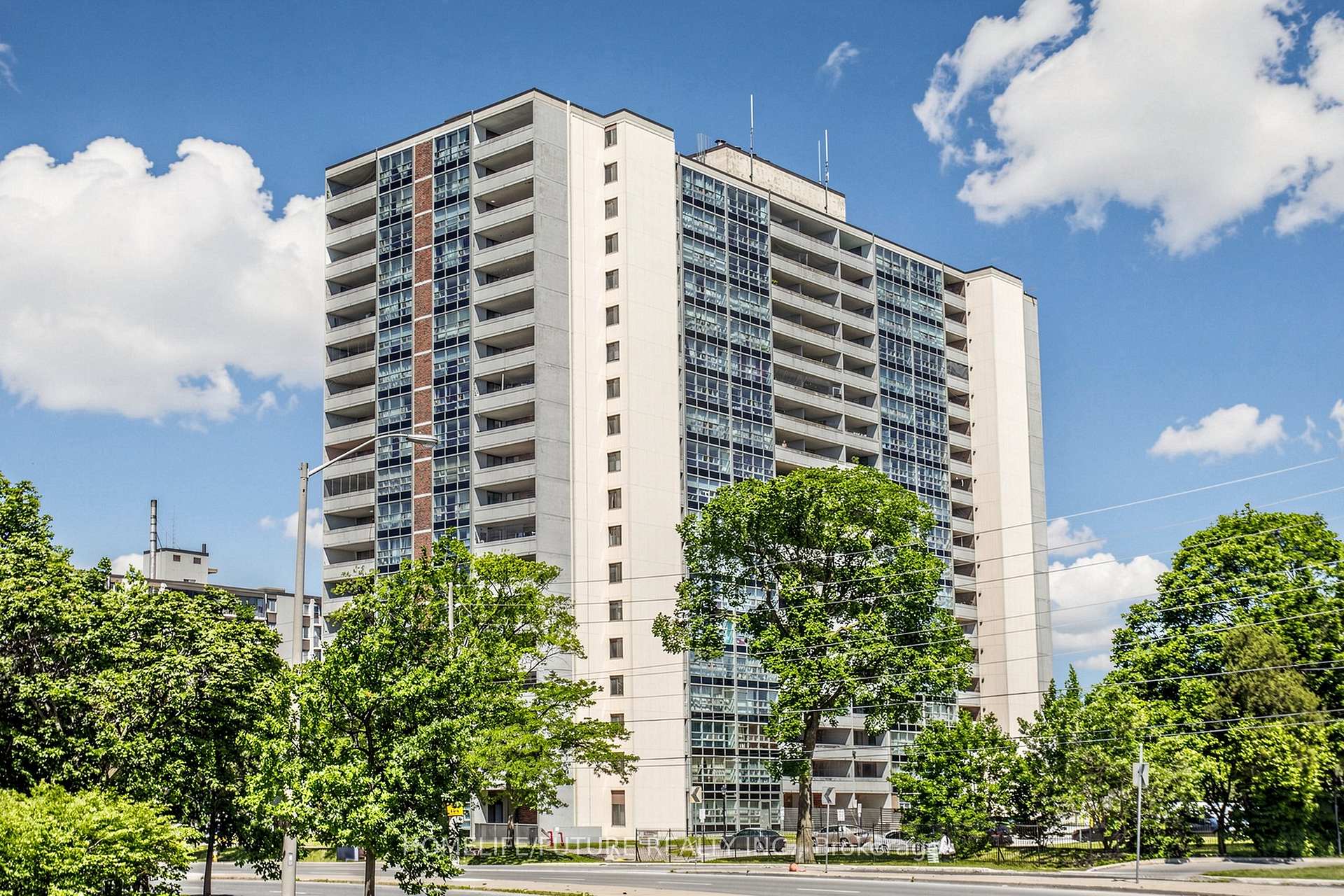 3380 Eglinton Avenue E 709, Toronto, ON M1J 3L6