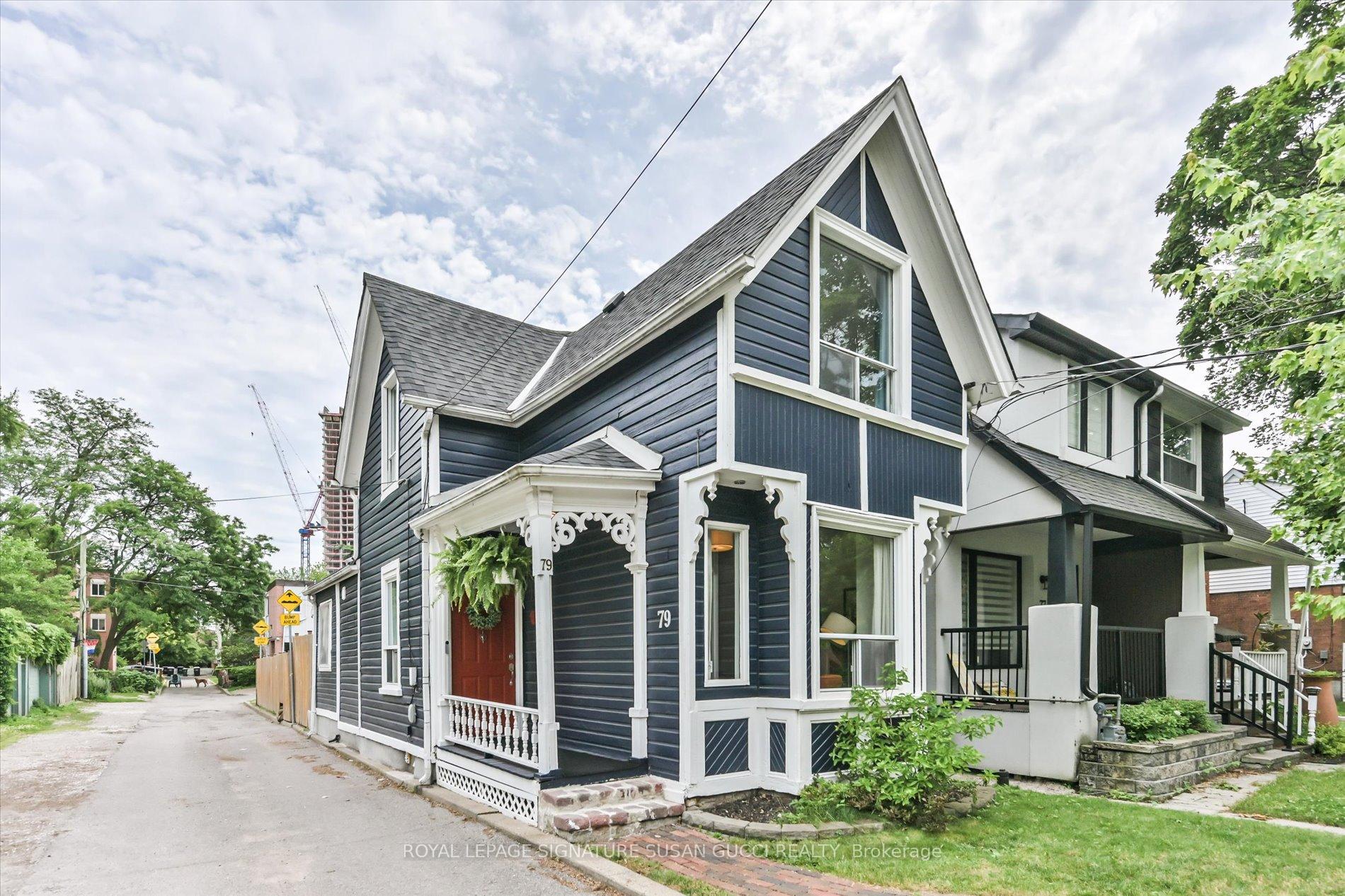 79 Balfour Avenue, Toronto, ON M4C 1T4