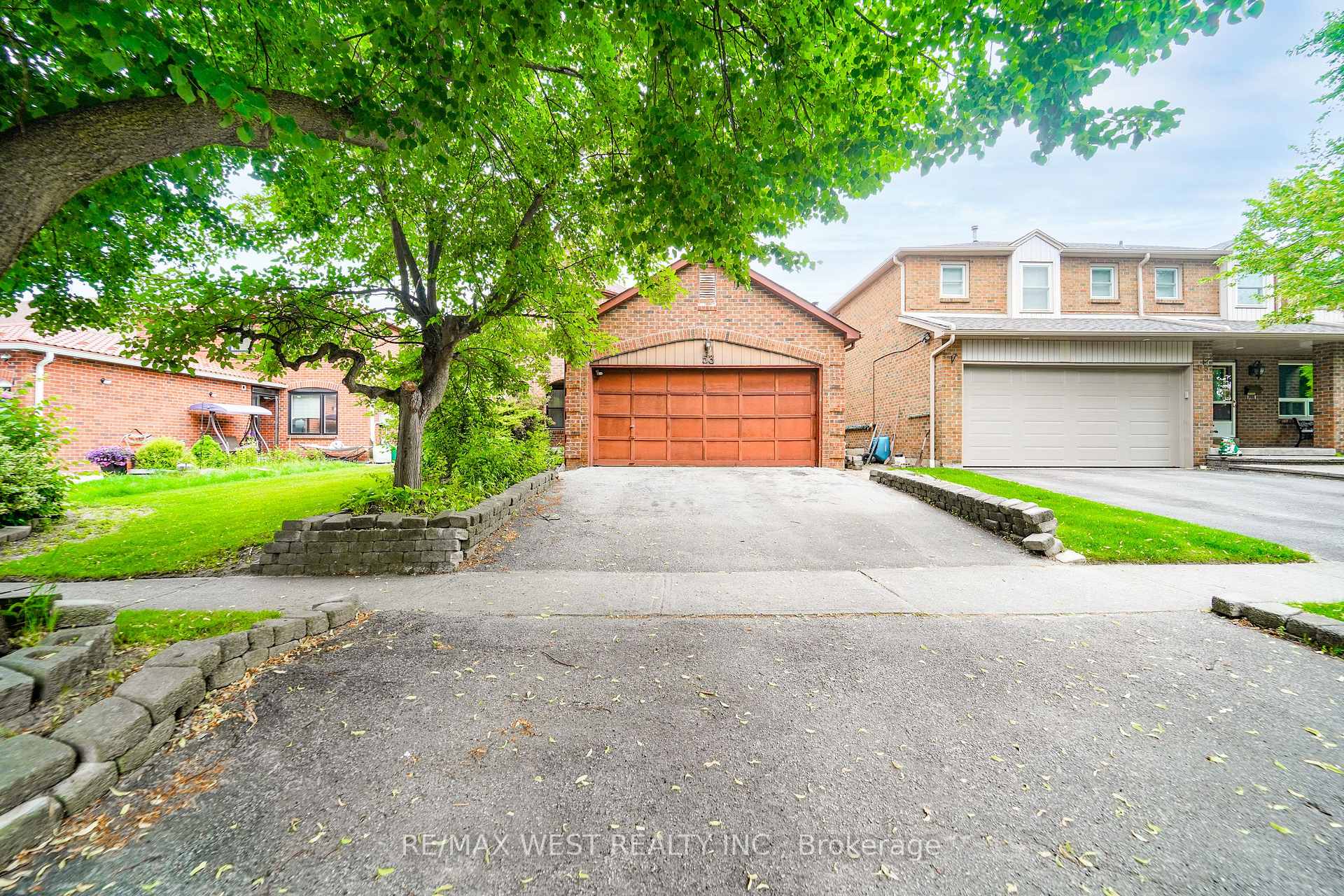 53 Hettersley Drive, Ajax, ON L1T 1S1
