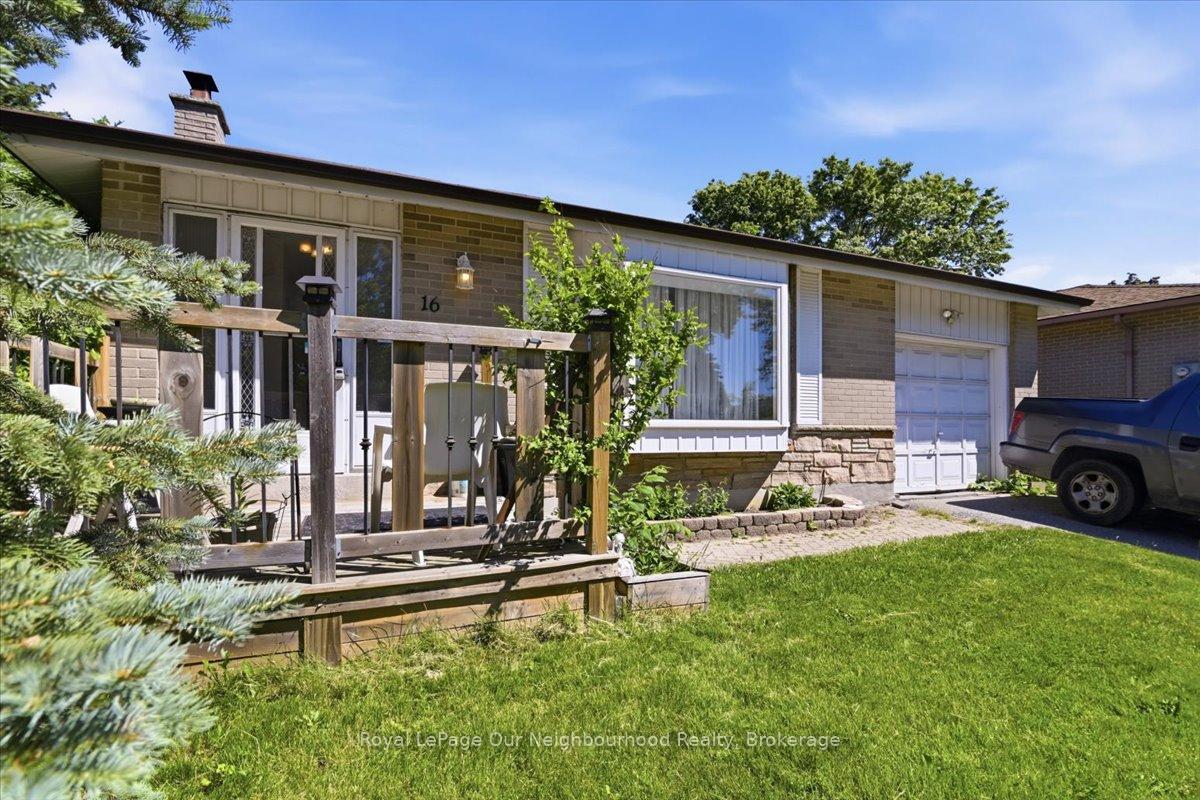 16 Tweedrock Crescent, Toronto, ON M1E 4L5