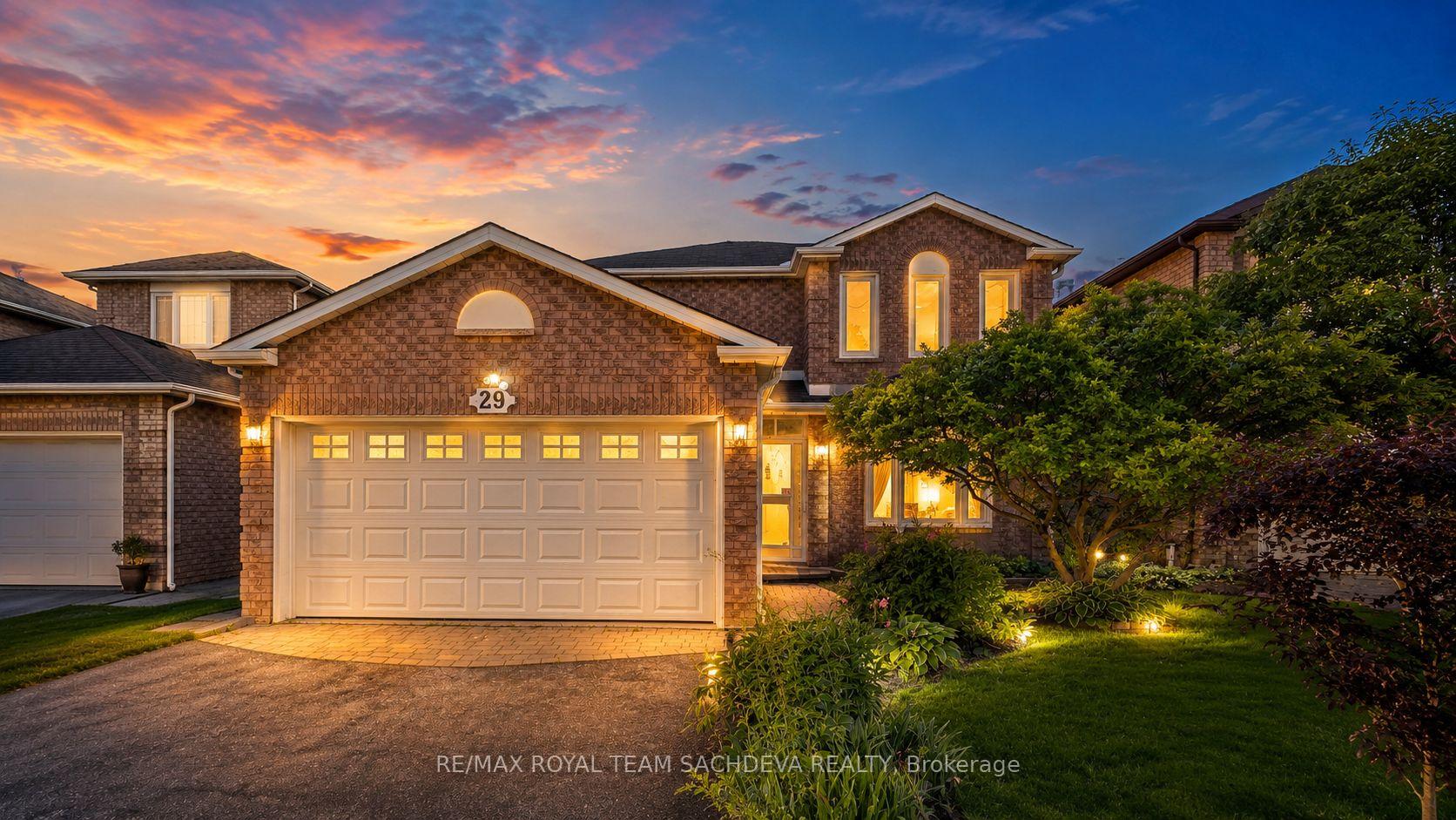 29 Muirbank Boulevard, Toronto, ON M1C 4T7