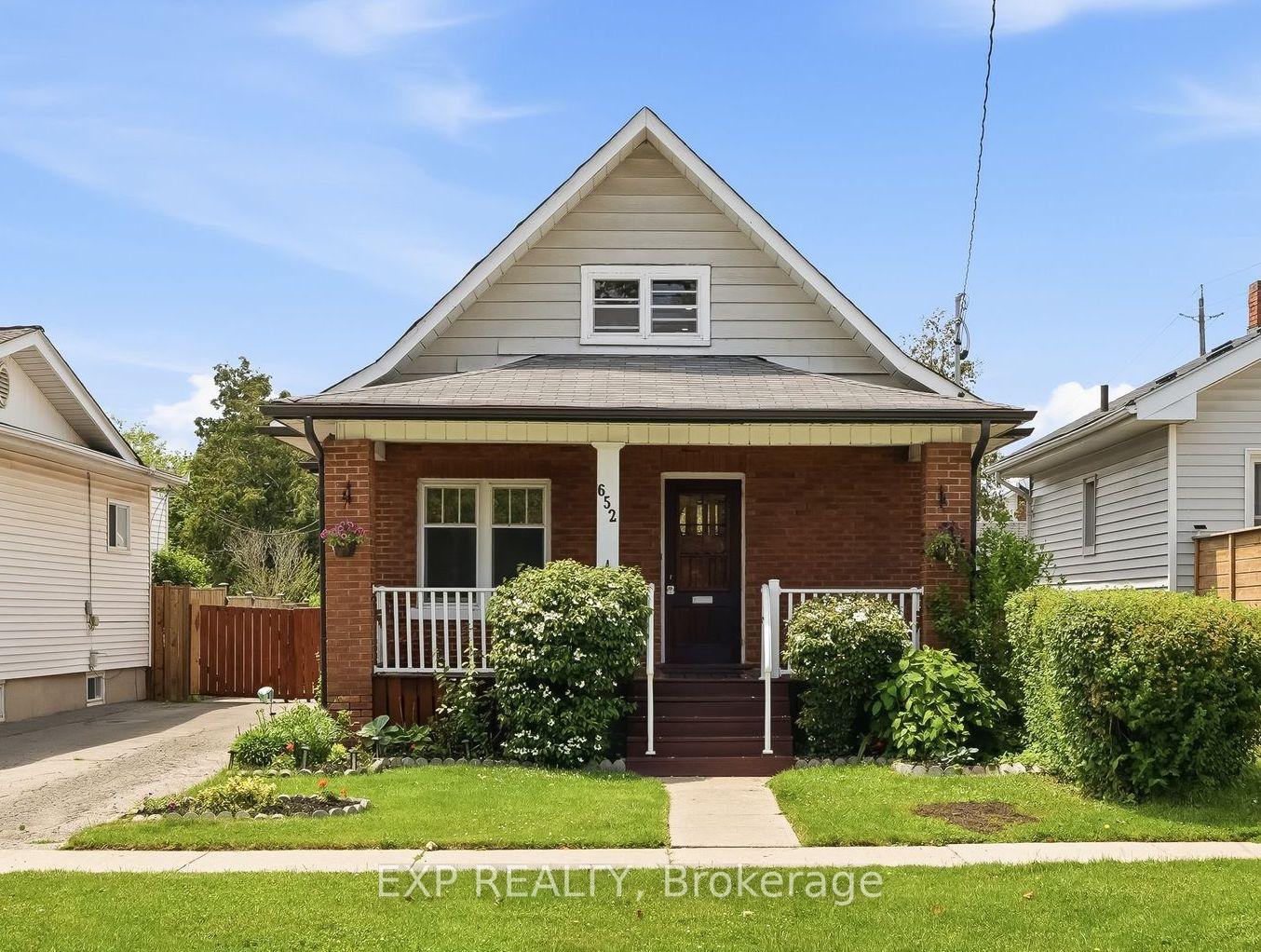652 Hortop Street, Oshawa, ON L1G 4N5