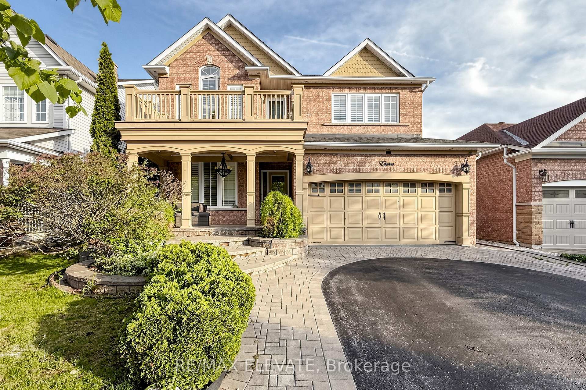 11 Joshua Boulevard, Whitby, ON L1M 2J1