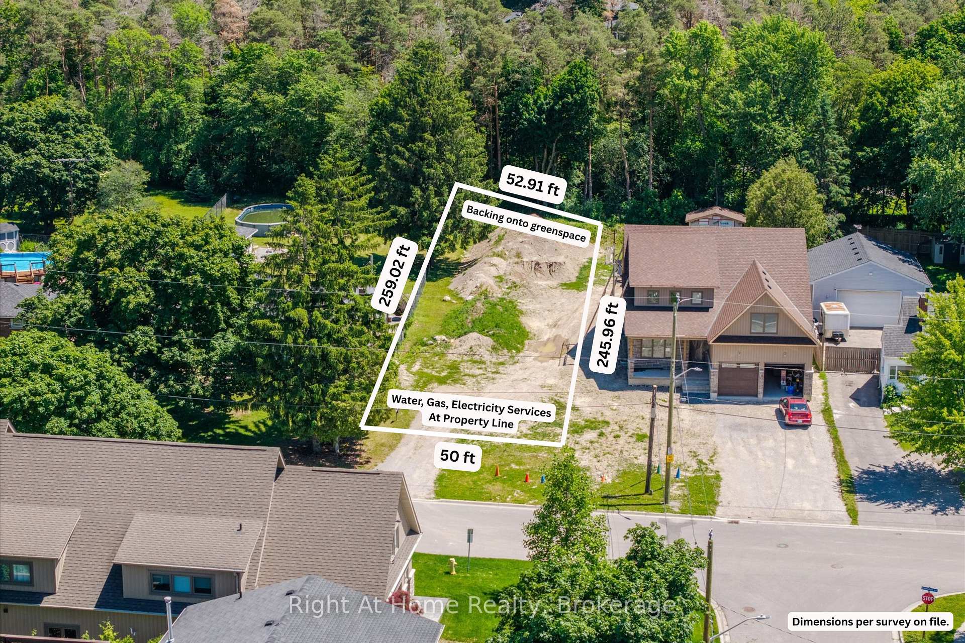 21 Eastwood Avenue N, Oshawa, ON L1G 3Y5