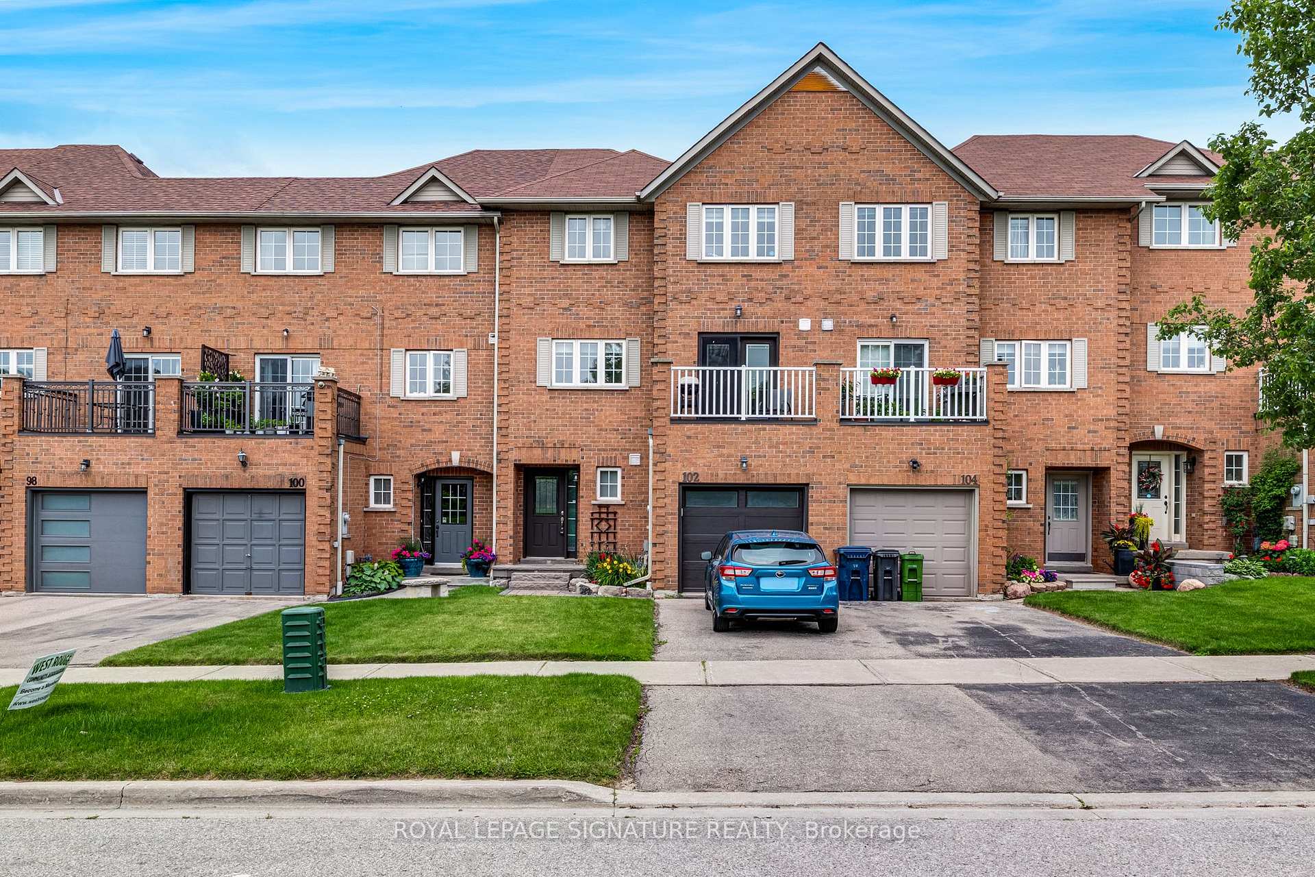 102 Bridgend Street, Toronto, ON M1C 5G5