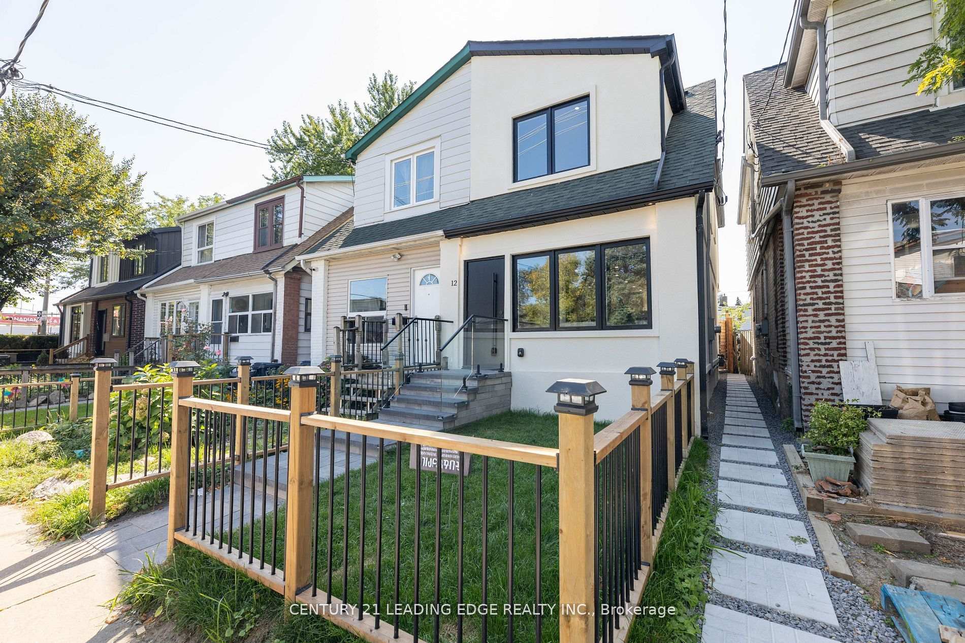 12 Marigold Avenue, Toronto, ON M4M 3B2
