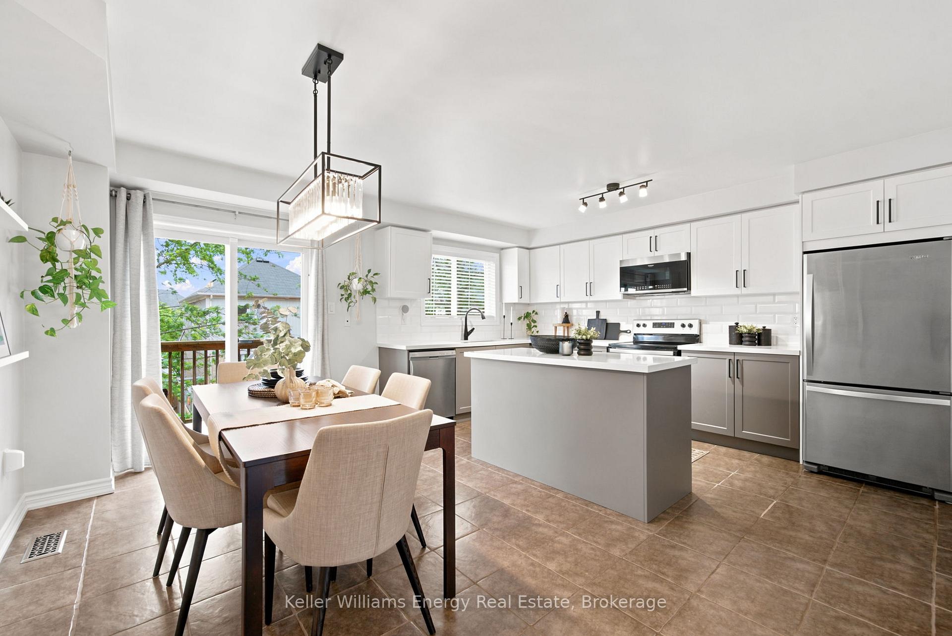24 Katerson Lane, Clarington, ON L1E 0E9