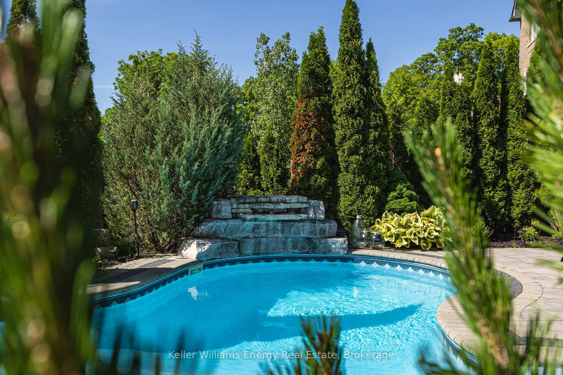 50 Rumbellow Crescent, Ajax, ON L1Z 0P8