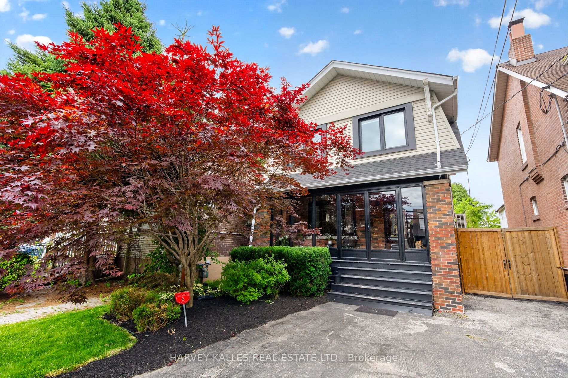 117 Dawes Road, Toronto, ON M4C 5B8