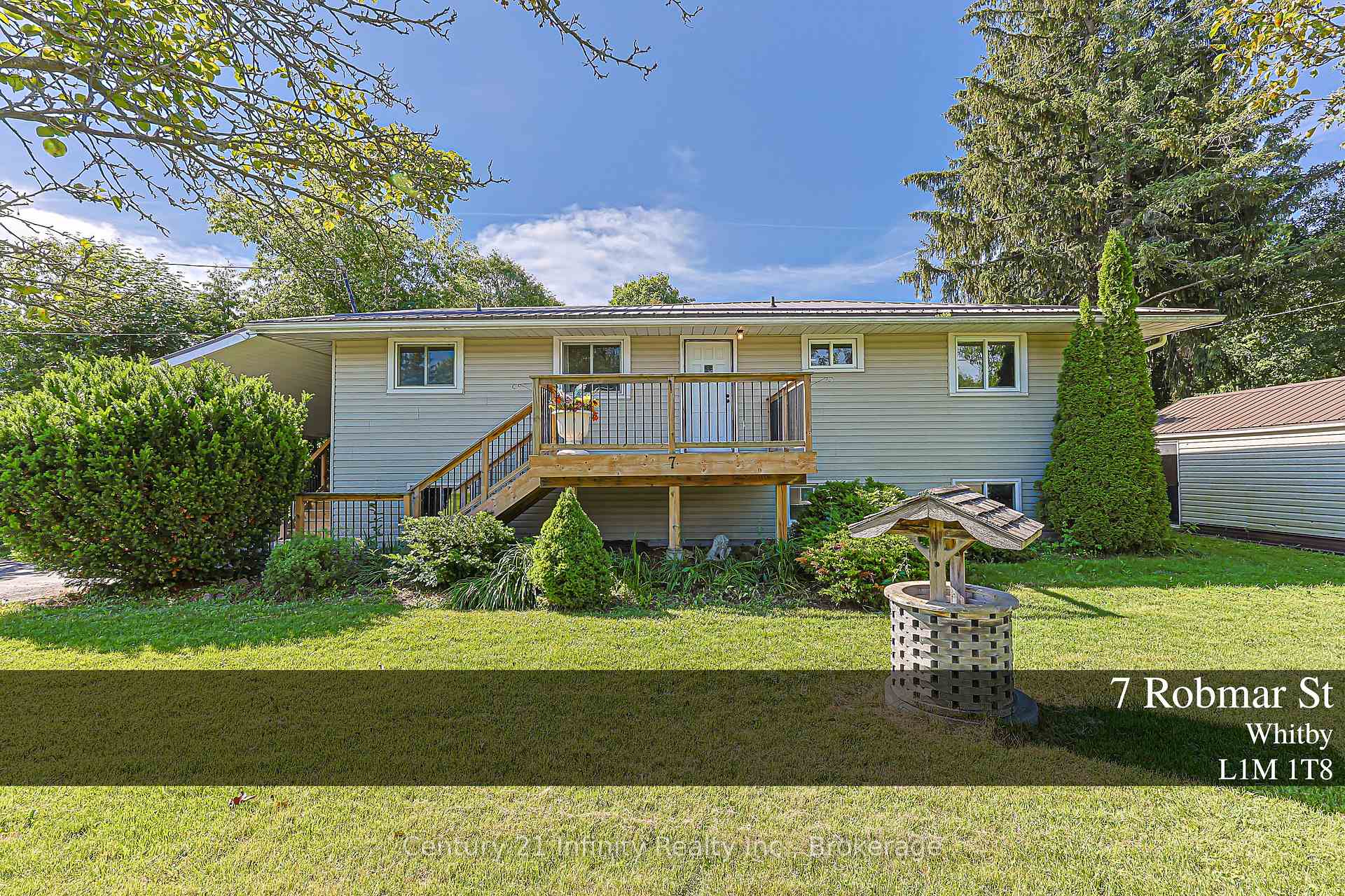 7 Robmar Street, Whitby, ON L1M 1T8