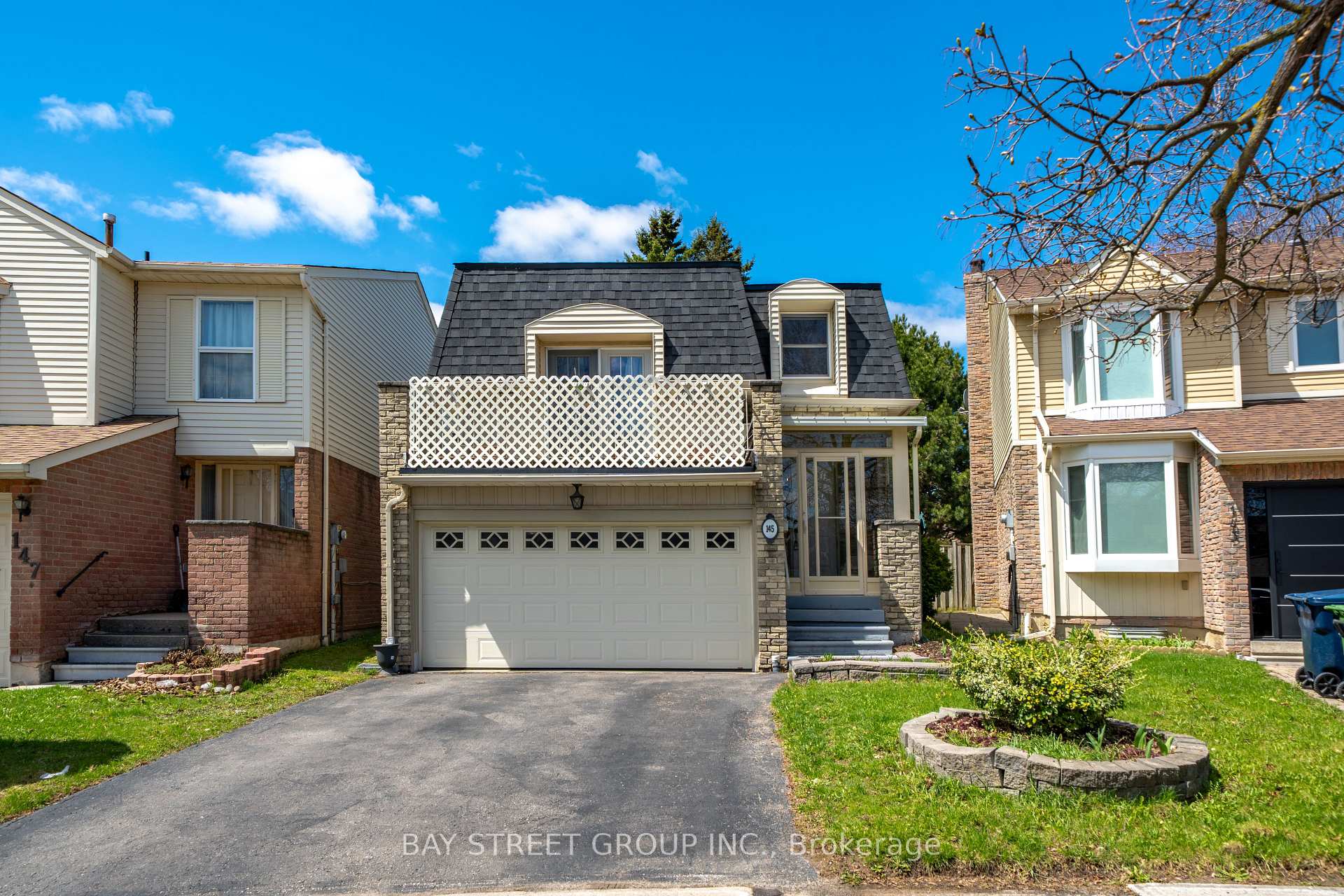 145 Sandyhook Square, Toronto, ON M1W 3N6