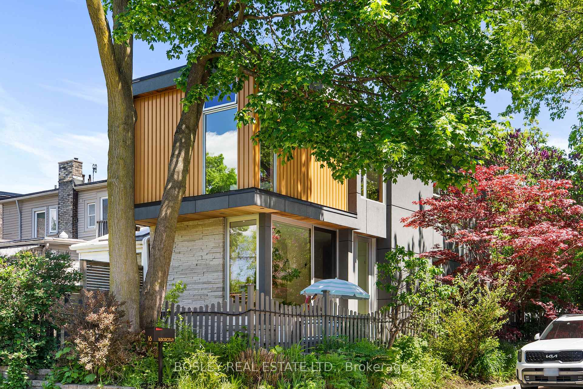 16 Dorothy Street, Toronto, ON M4L 0A3