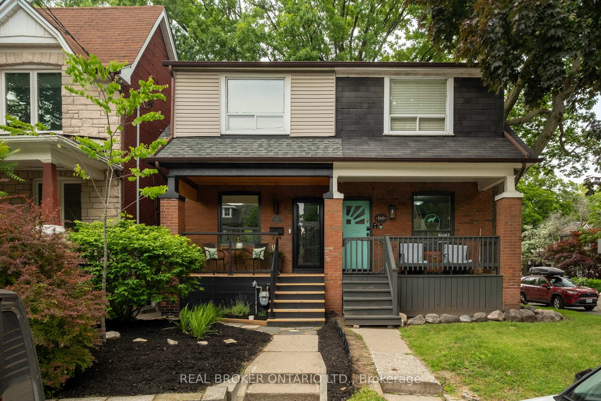 158 Oakcrest Avenue, Toronto, ON M4C 1C1
