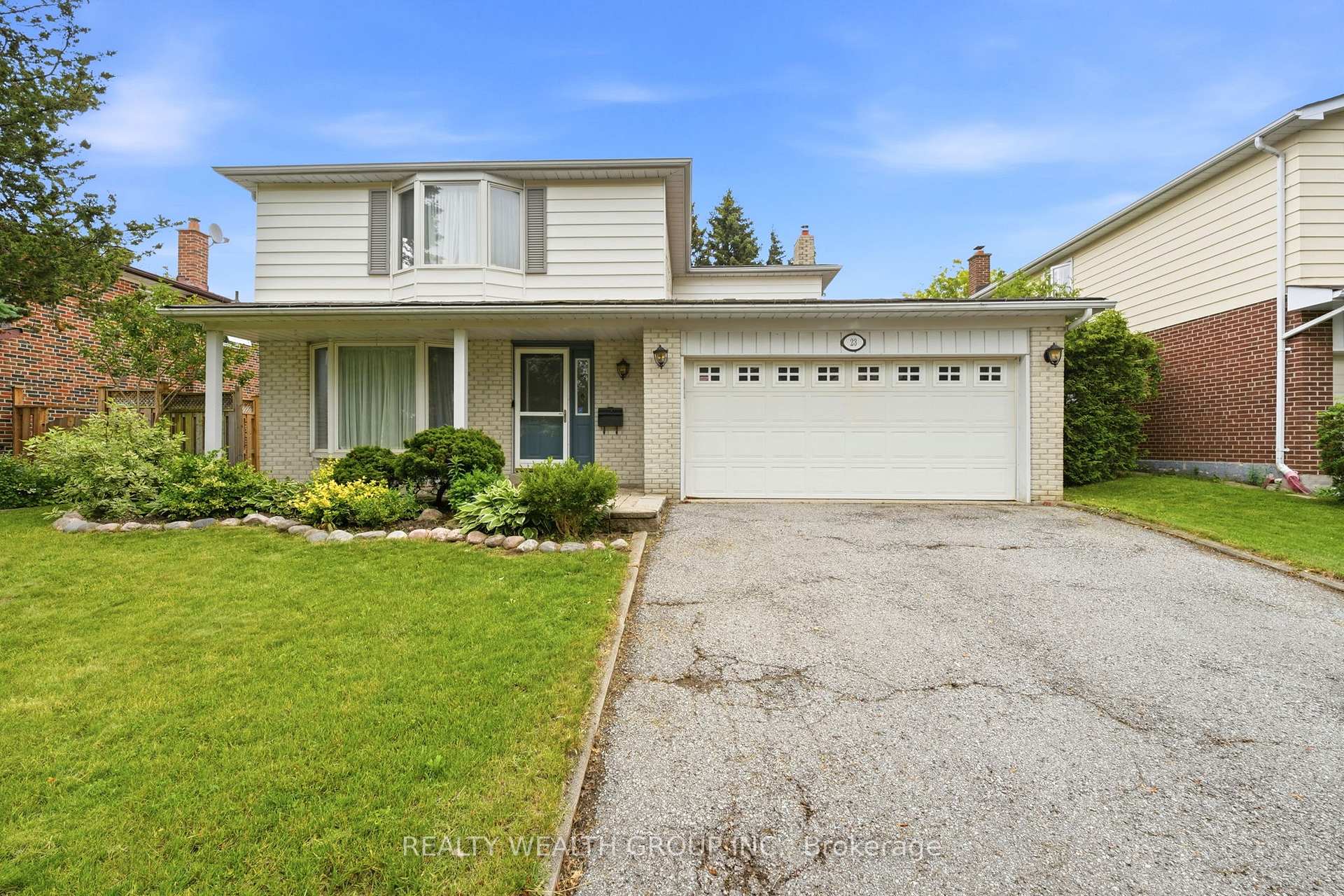 23 Pipers Green Avenue, Toronto, ON M1S 3J9