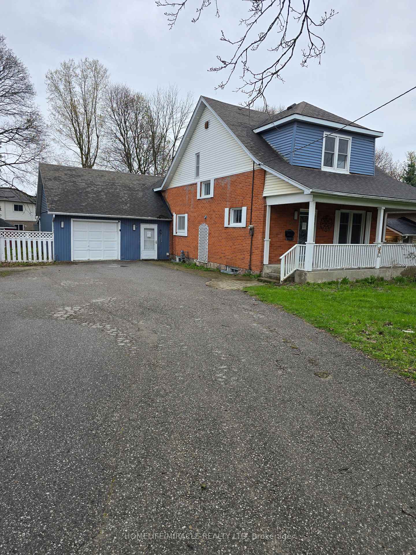 83 Liberty Street N, Clarington, ON L1C 2L8