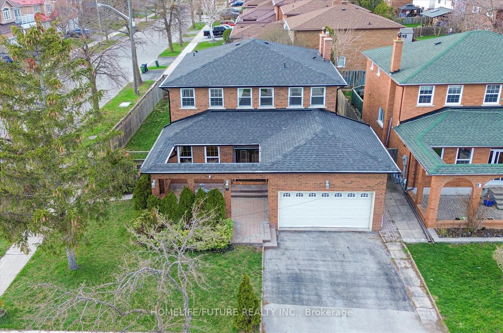 2 Lovel Avenue, Toronto, ON M1B 2M5