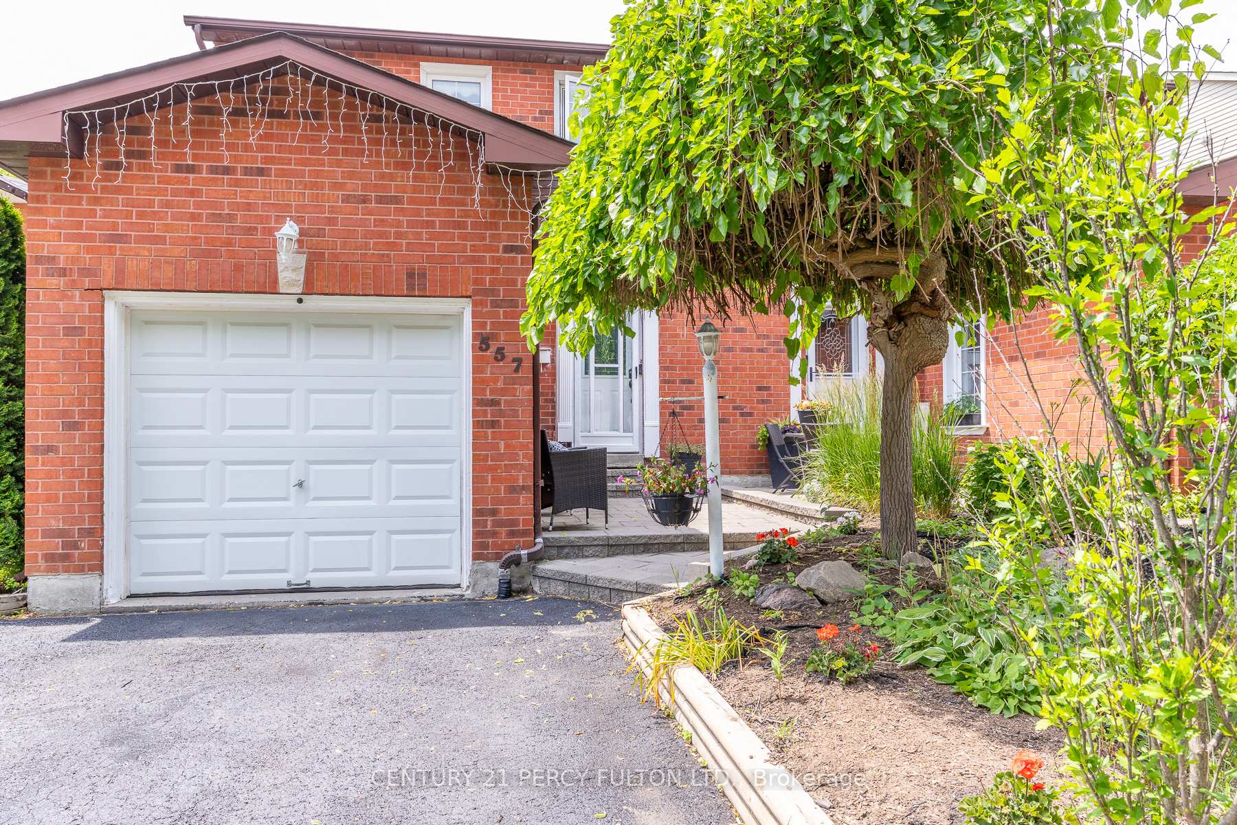 557 Cobblehill Drive, Oshawa, ON L1K 1Y6