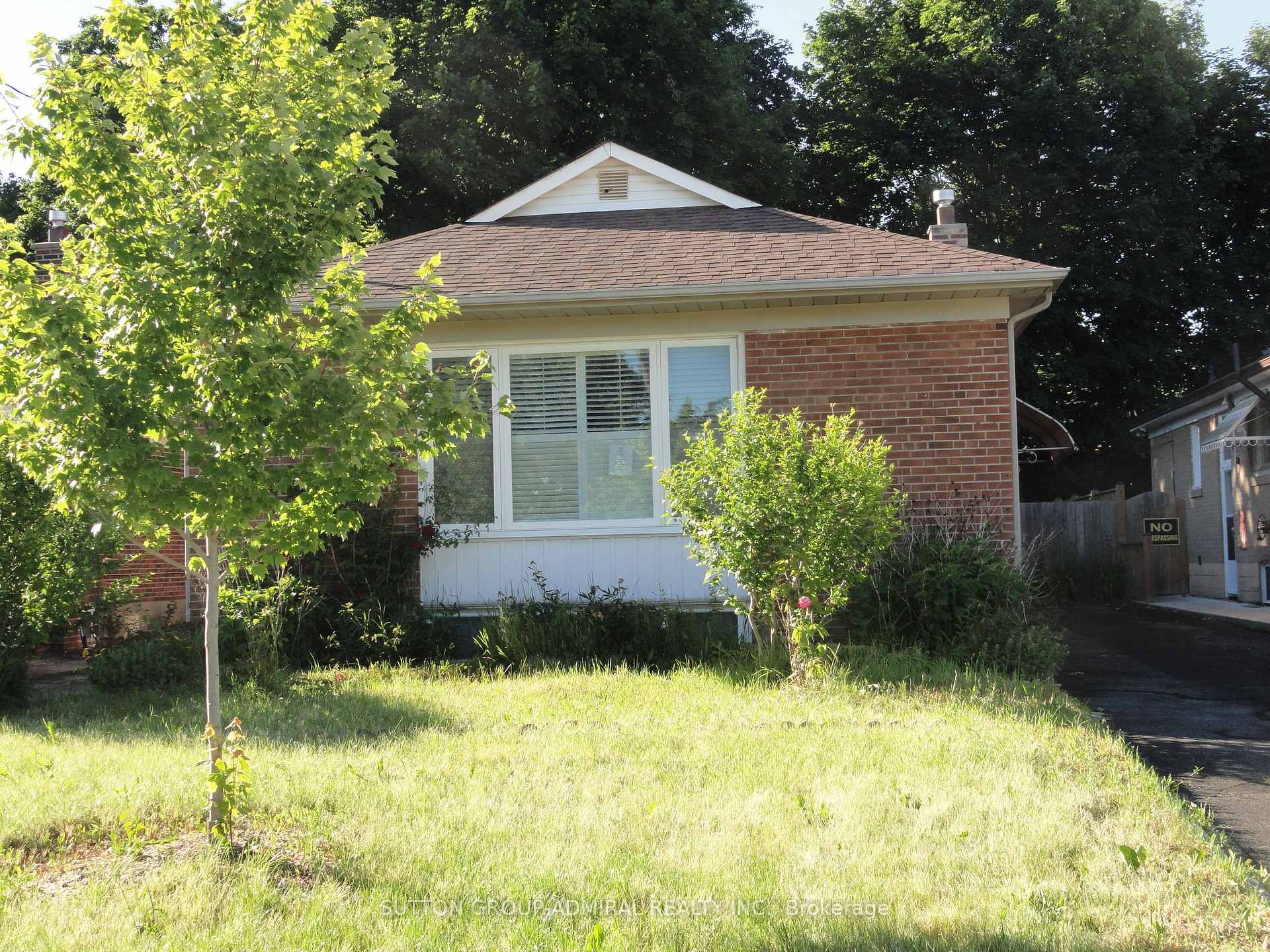 30 Merrian Road, Toronto, ON M1K 3M7