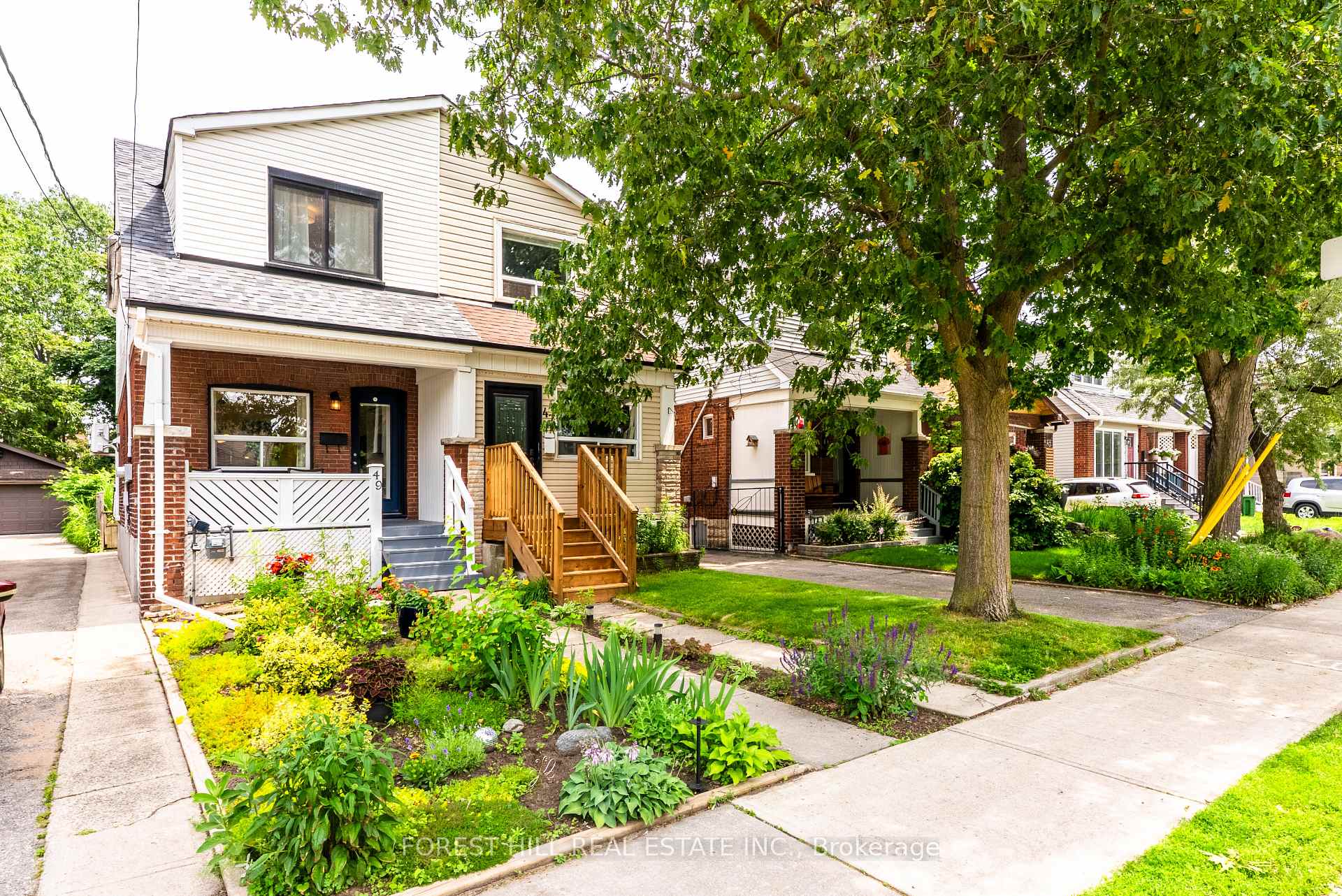 49 Gledhill Avenue, Toronto, ON M4C 5K7