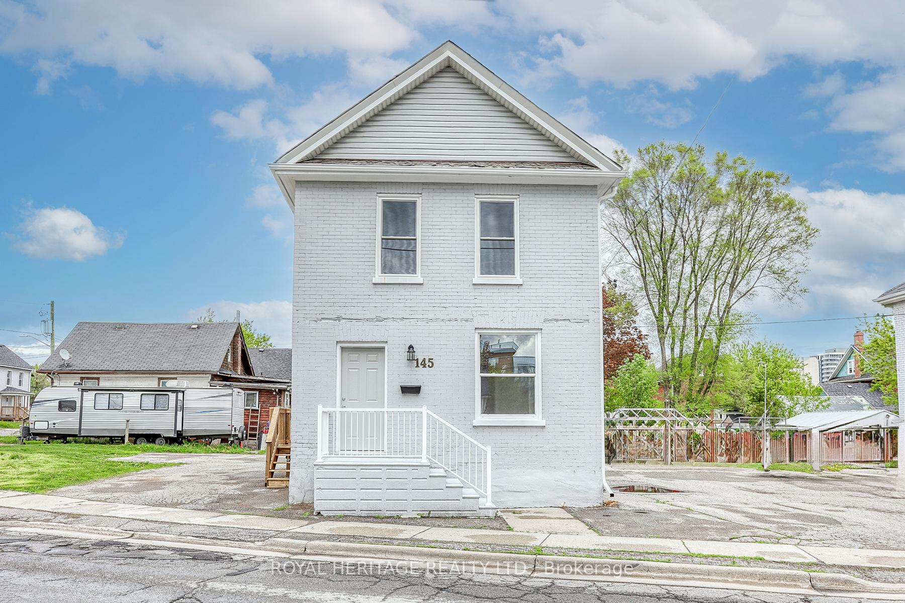 145 Centre Street N, Oshawa, ON L1G 4C2