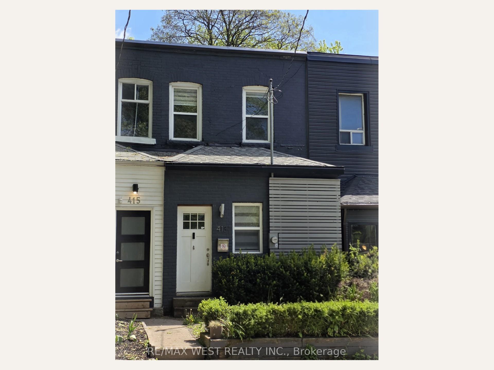 413 Leslie Street, Toronto, ON M4M 3E3