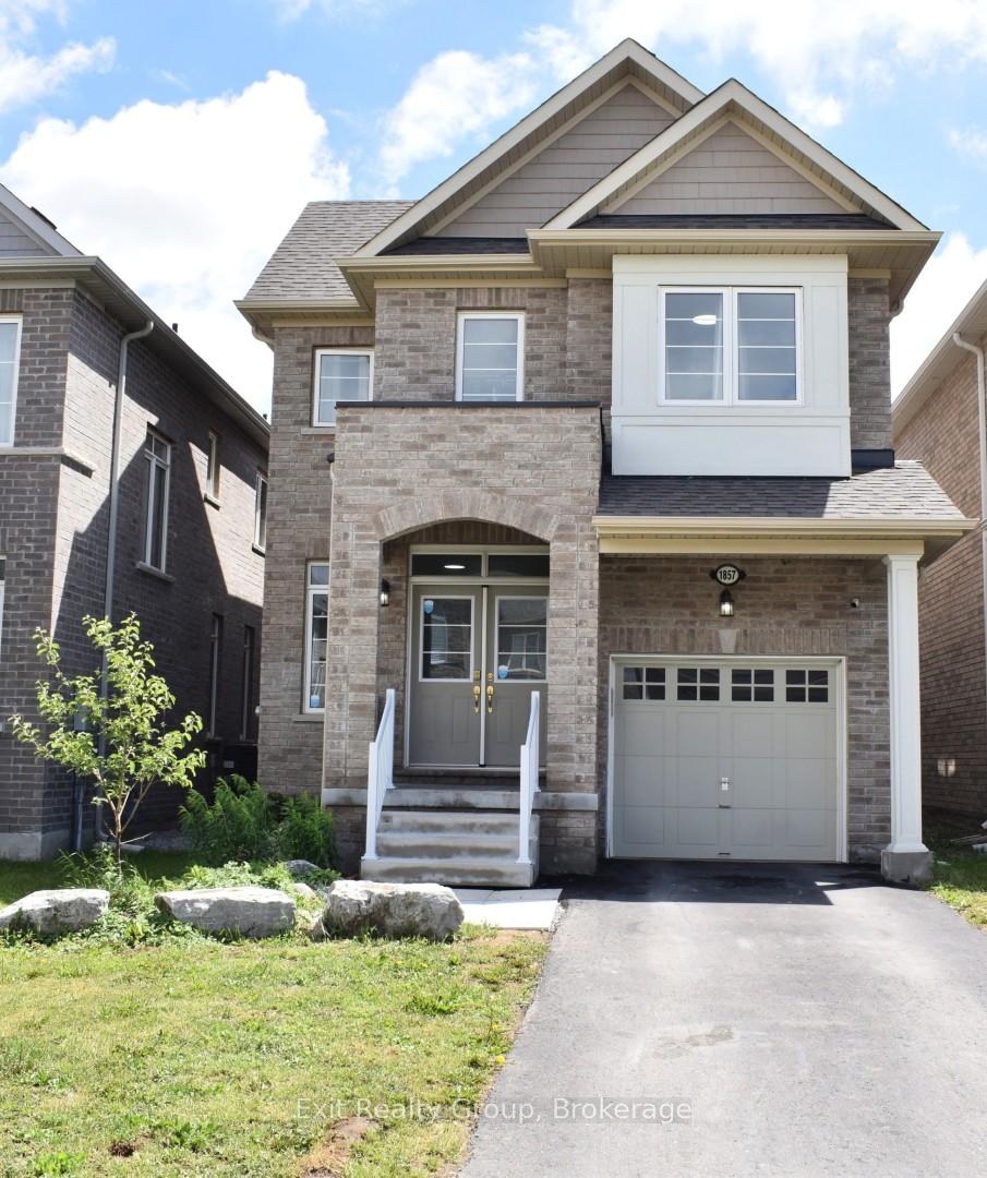1857 Fosterbrook Street, Oshawa, ON L1K 3G5