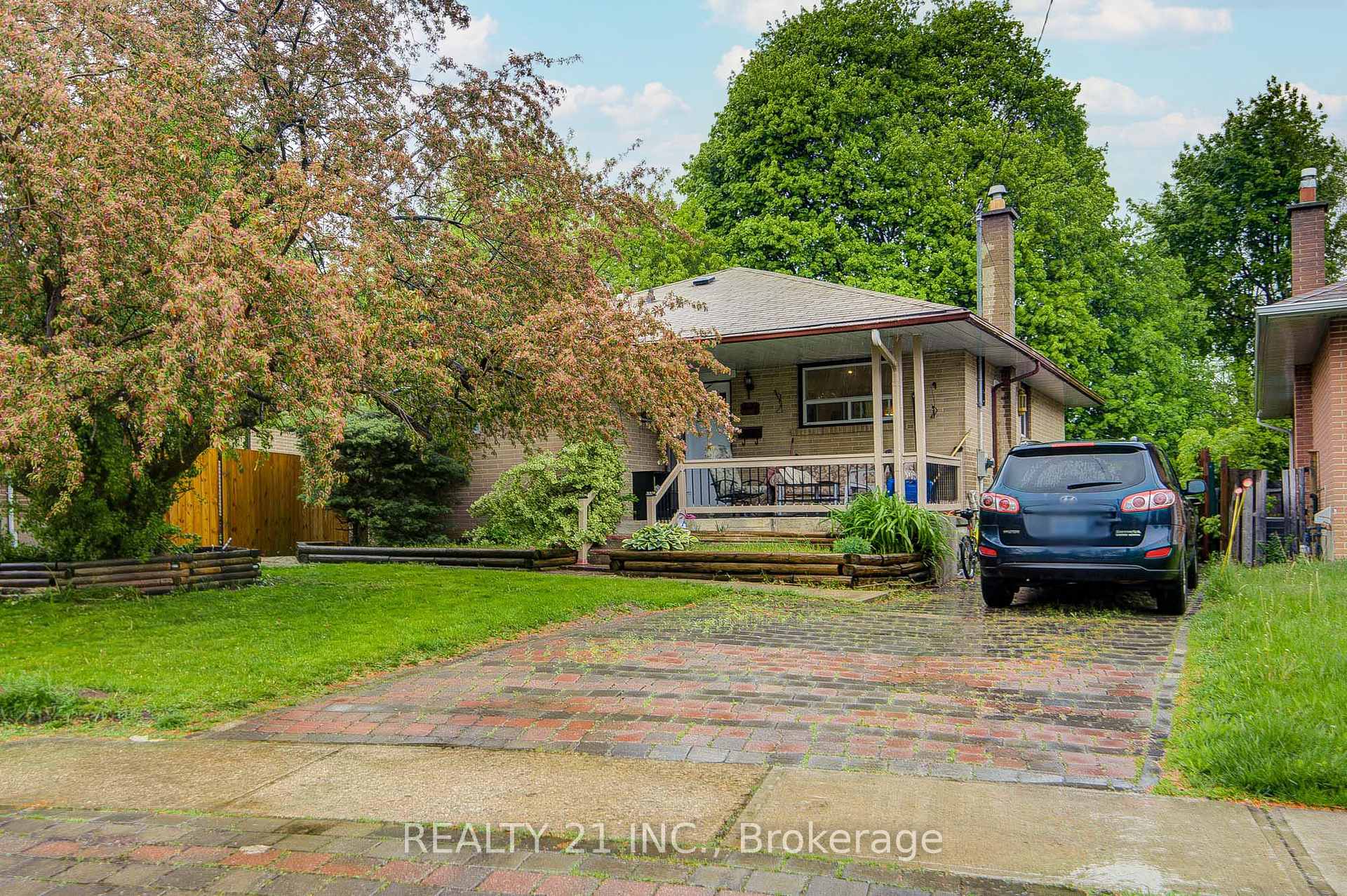 44 Sundance Crescent, Toronto, ON M1G 2M2