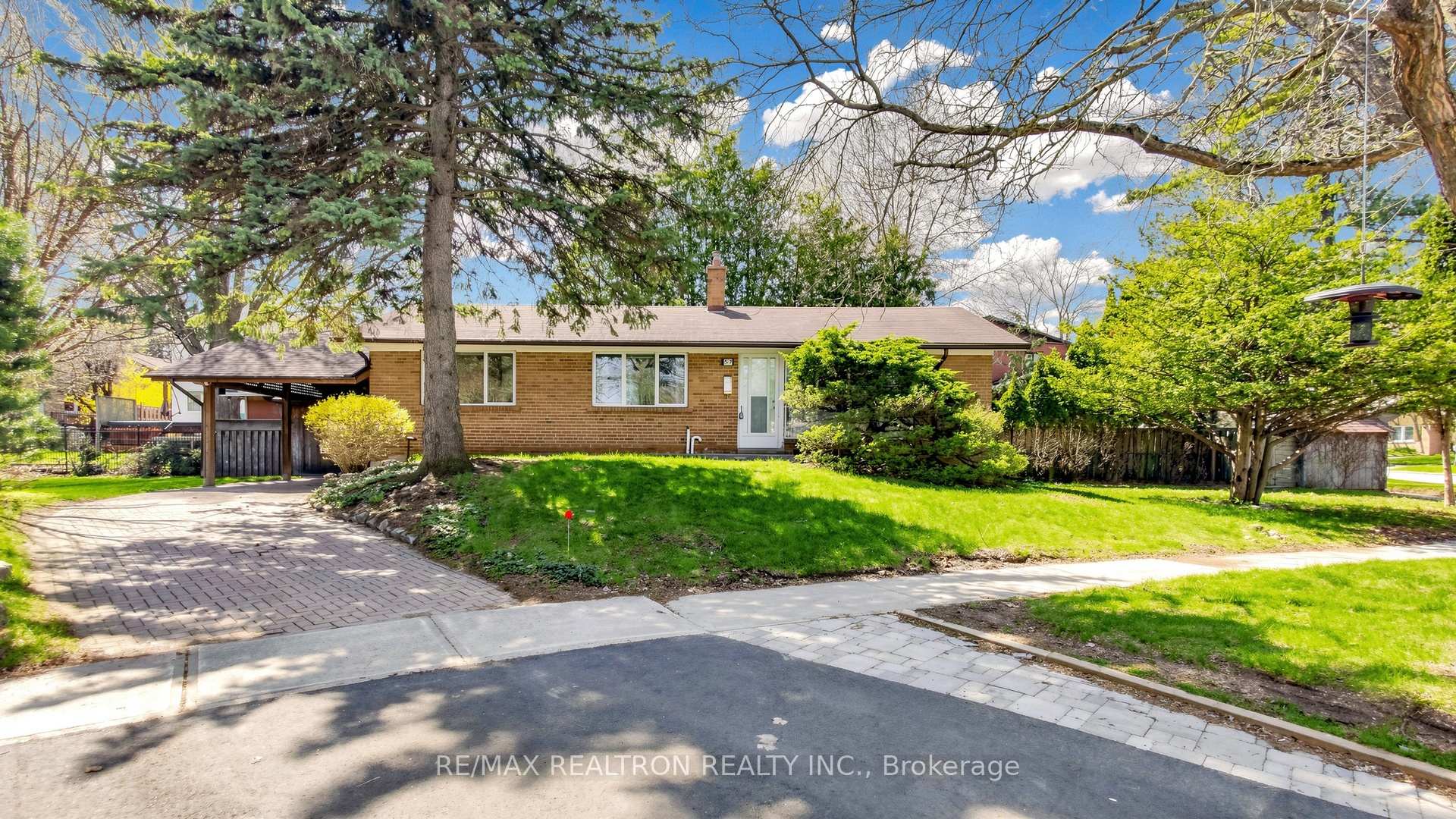 57 Copping Road, Toronto, ON M1G 3J9
