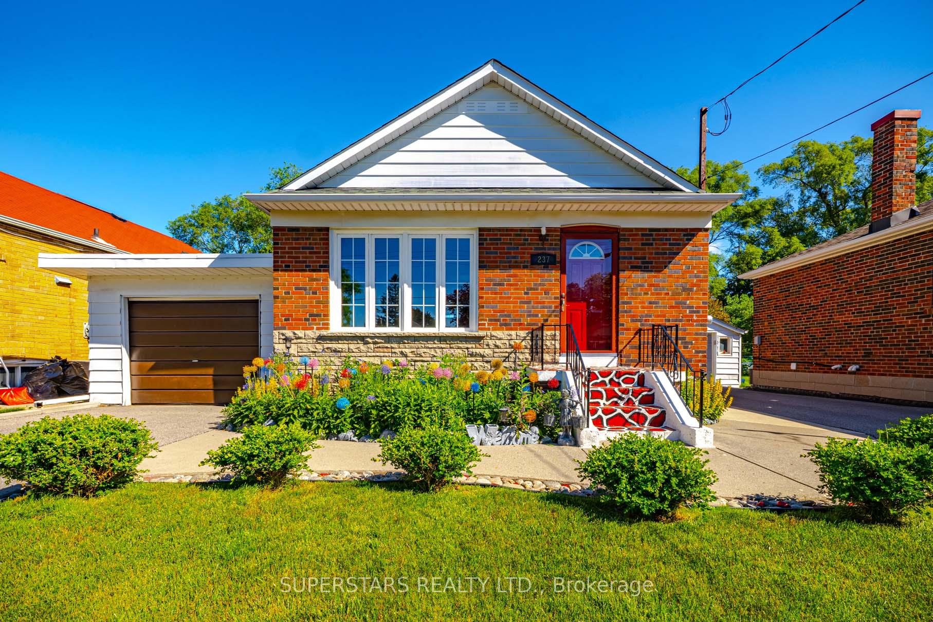 237 Ellington Drive, Toronto, ON M1R 3Y2