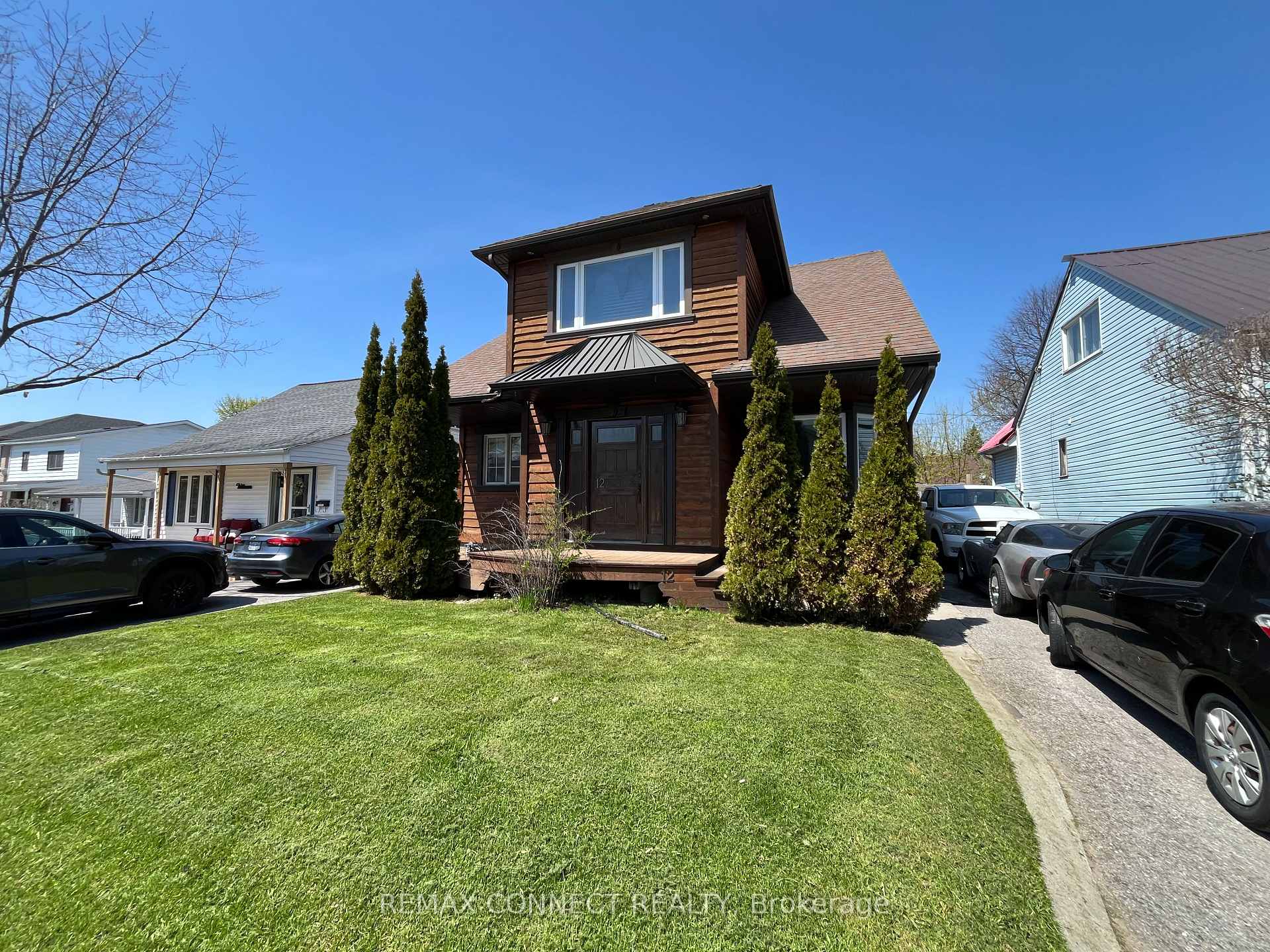 12 Brock Street, Ajax, ON L1S 1T1
