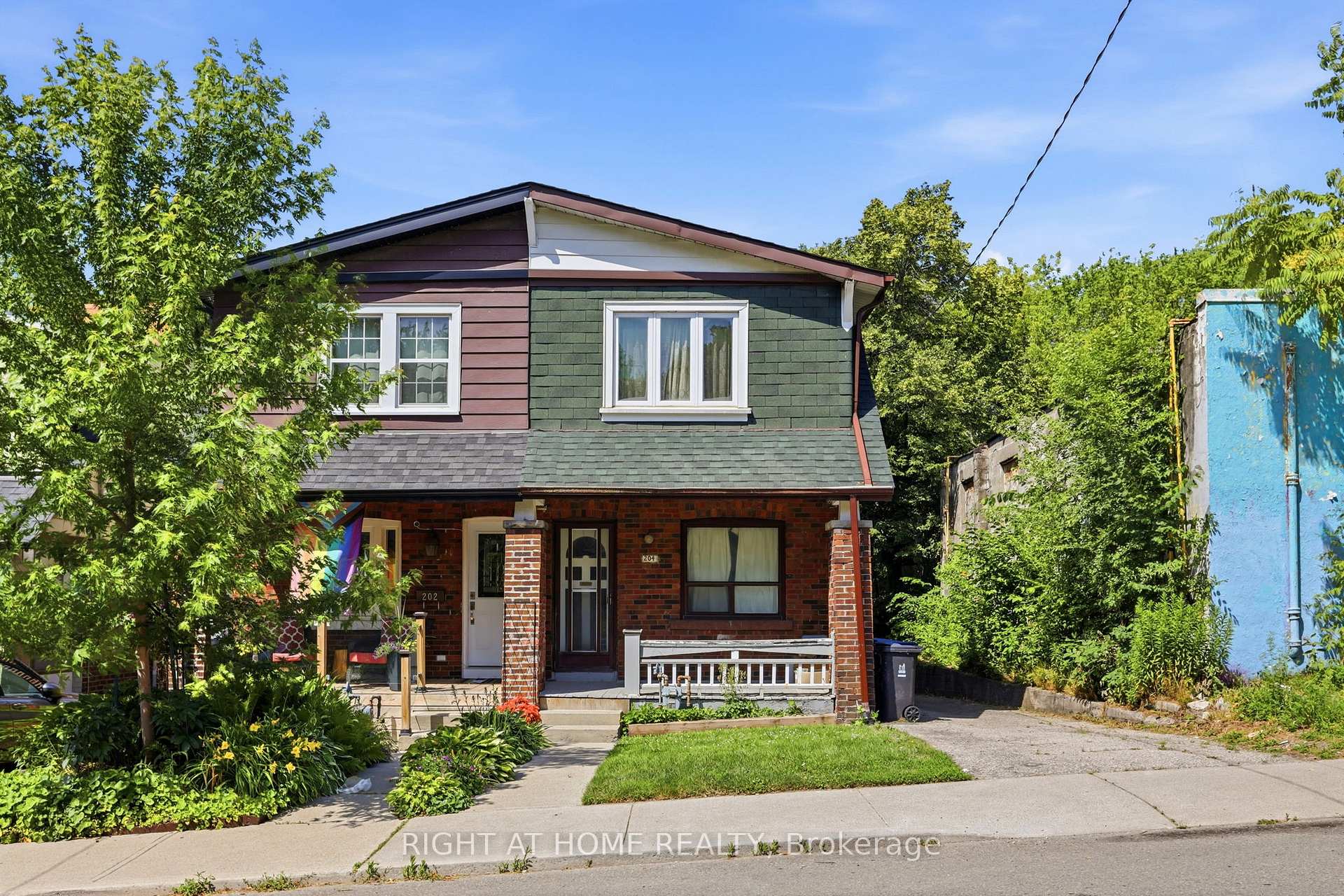 204 Highfield Road, Toronto, ON M4L 2V3