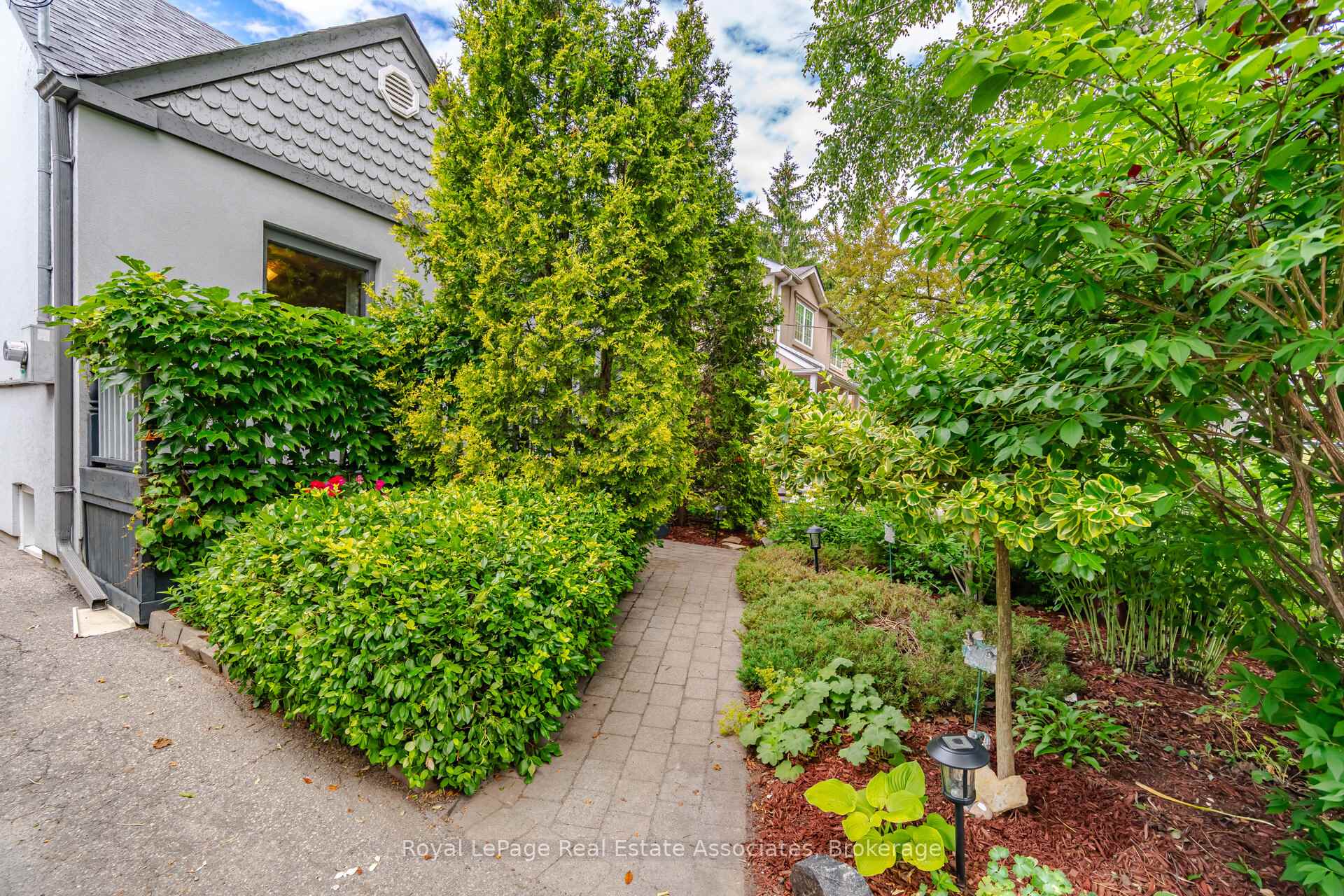 32 Plaxton Drive, Toronto, ON M4B 2P9