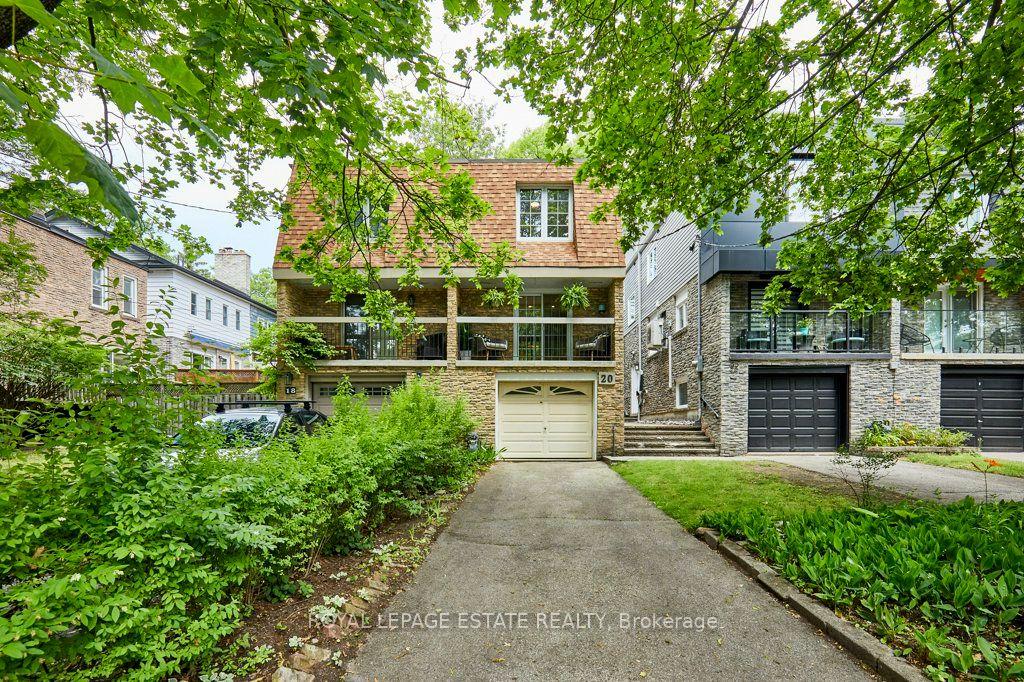 20 Pine Avenue, Toronto, ON M4E 1L8