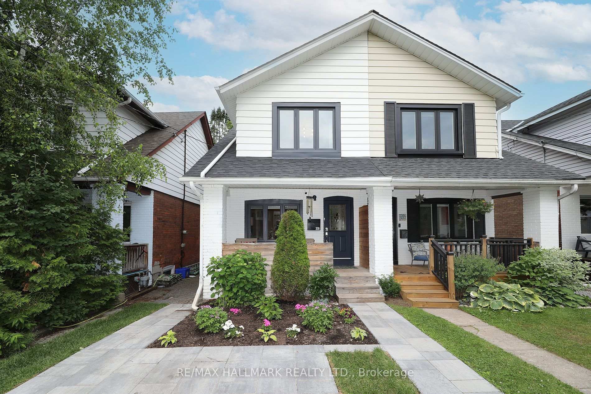 339 Scarborough Road, Toronto, ON M4E 3M9