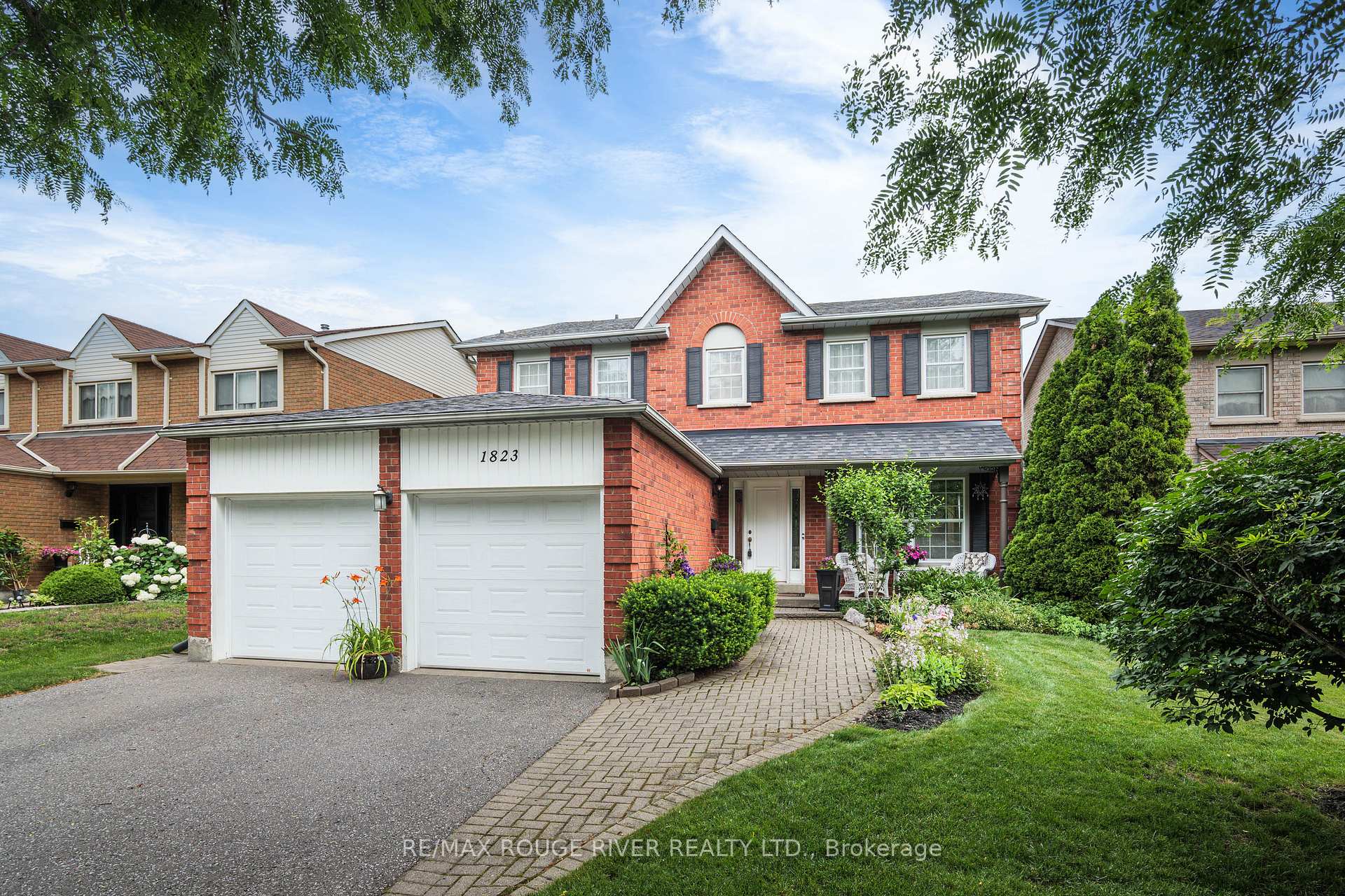 1823 Dencourt Drive, Pickering, ON L1V 4Y7