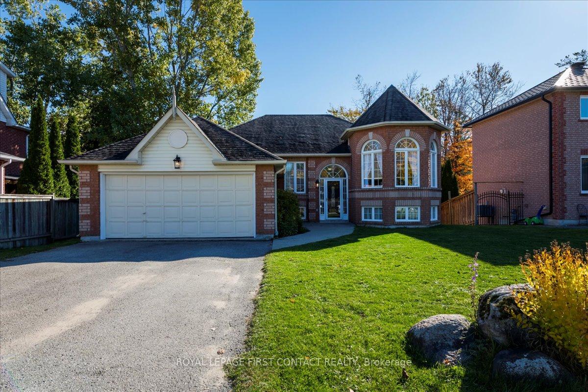 701 Happy Vale Drive, Innisfil, ON L9S 2E6