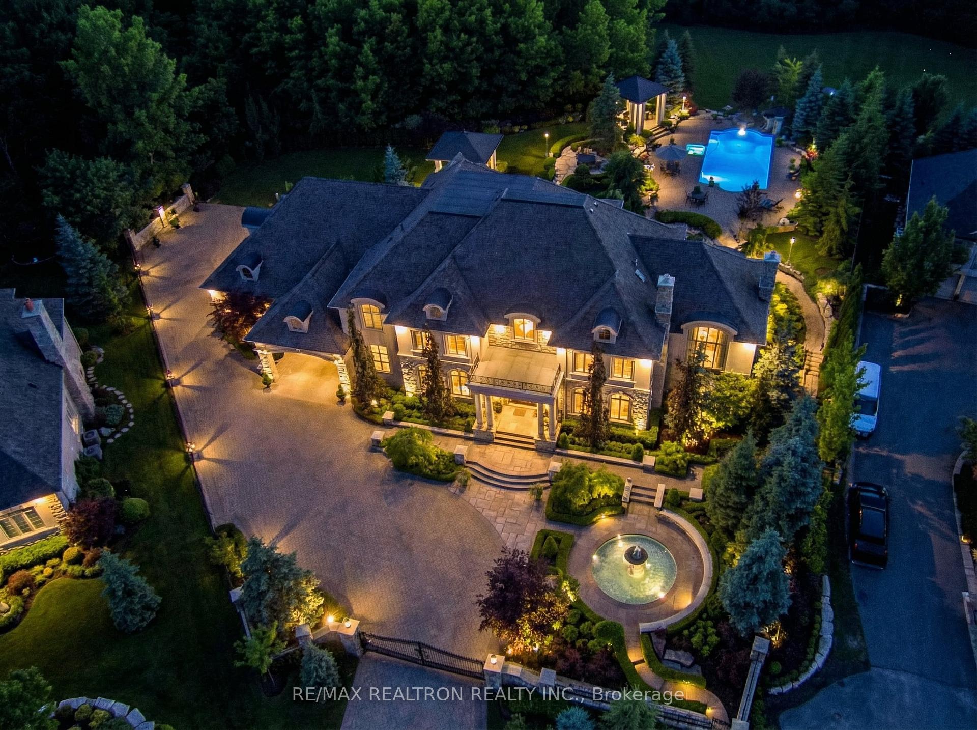 30 Nightfall Court, Vaughan, ON L0J 1C0