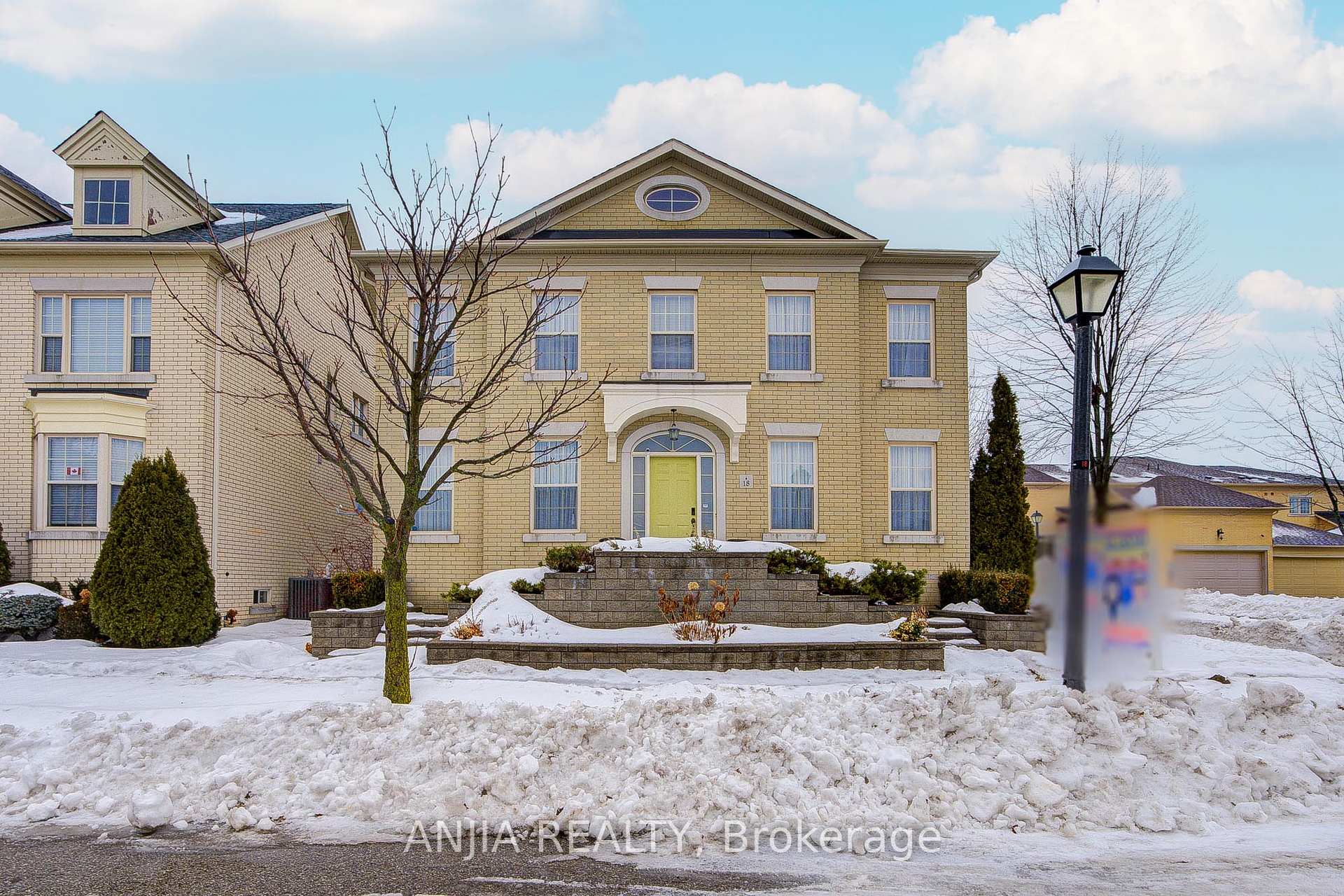 18 Orr Farm Road, Markham, ON L6C 0A3