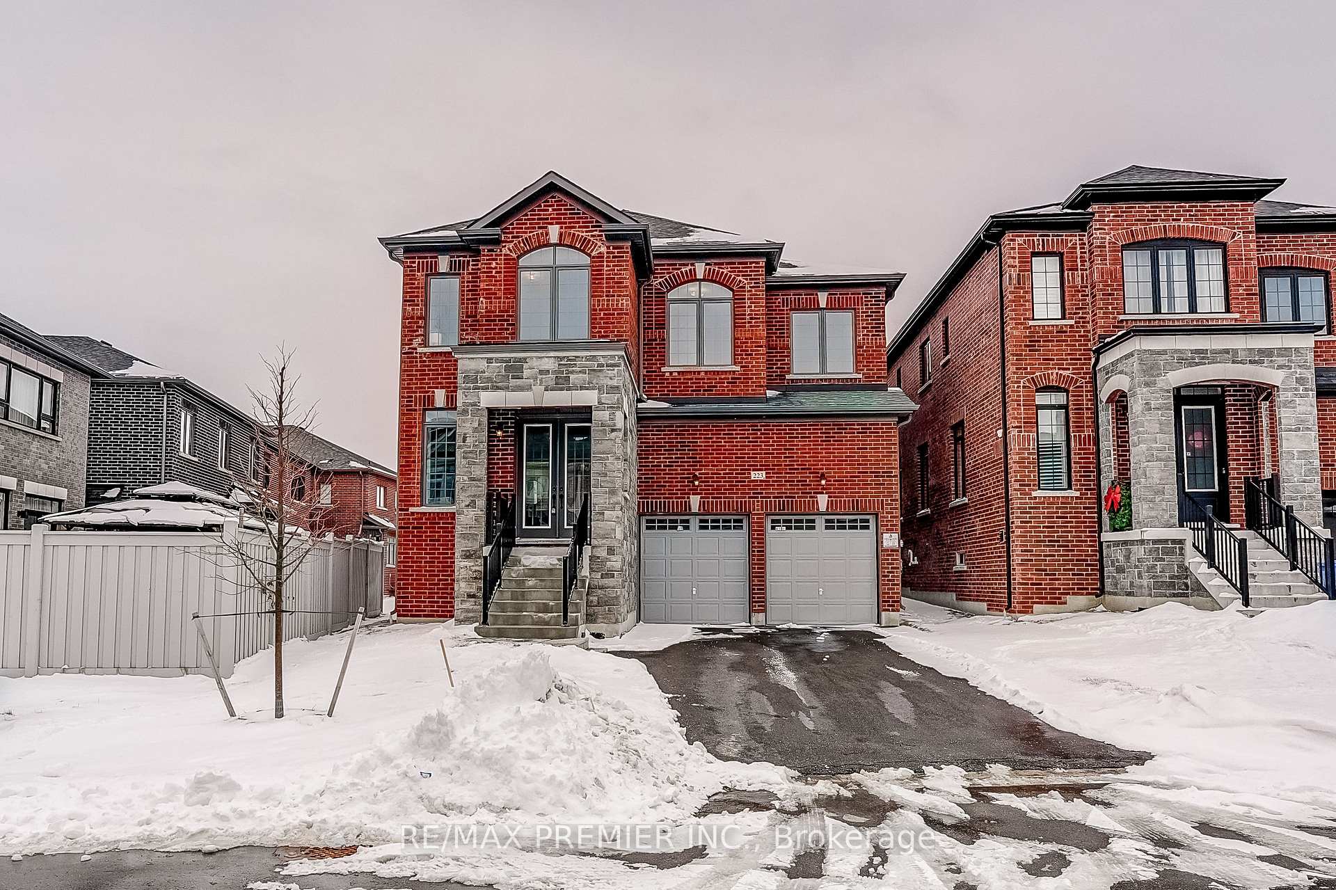 223 Fallharvest Way, Whitchurch-Stouffville, ON L4A 5C2