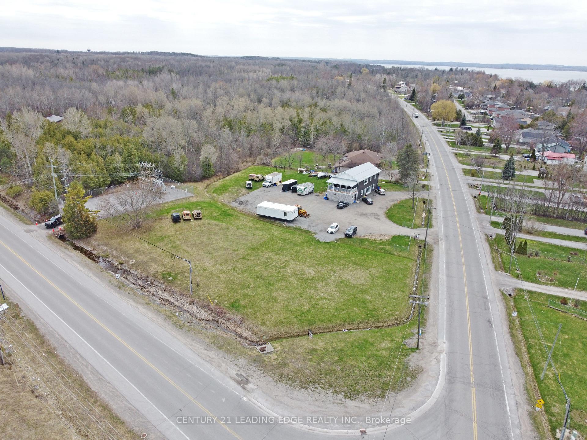 1035 Metro Road N, Georgina, ON L4P 3E9