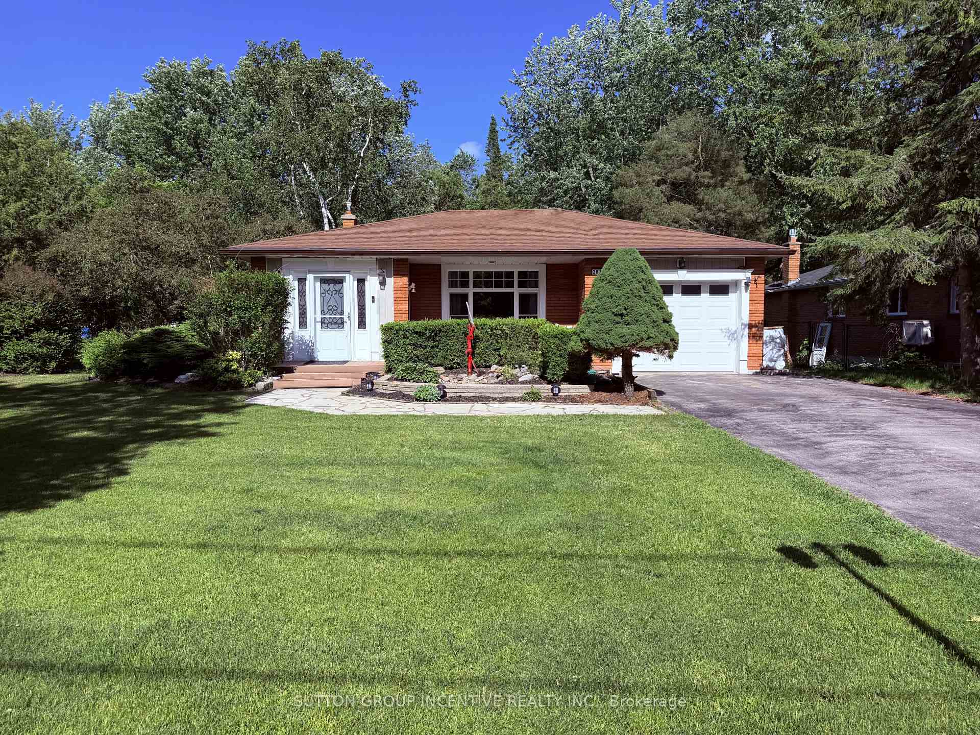 2035 Craig Road, Innisfil, ON L9S 1T2