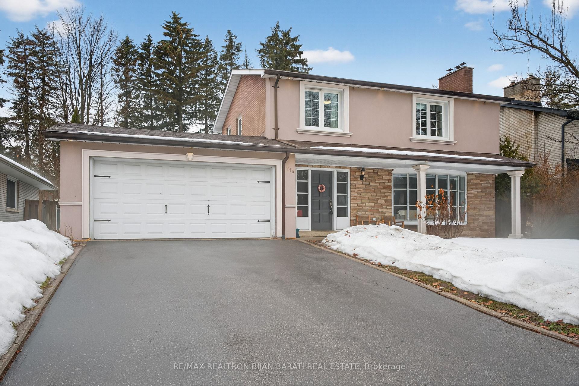 215 Grandview Avenue, Markham, ON L3T 1J3