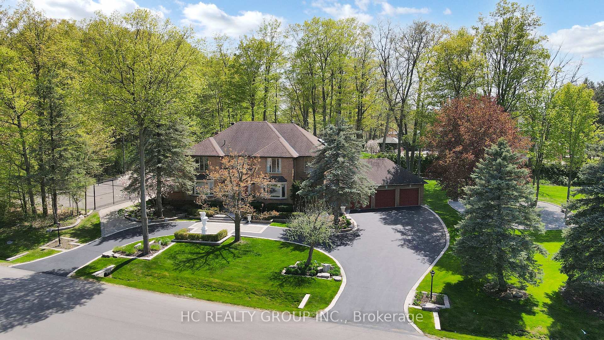 2 Glenridge Drive, Markham, ON L6C 1A1