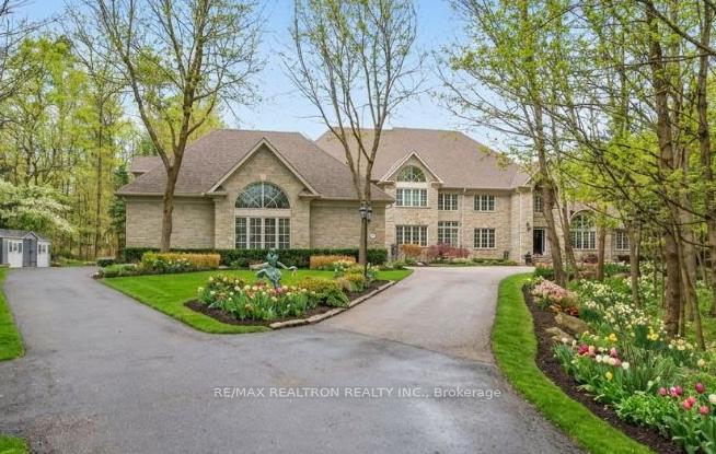 65 Offord Crescent, Aurora, ON L4G 3G8