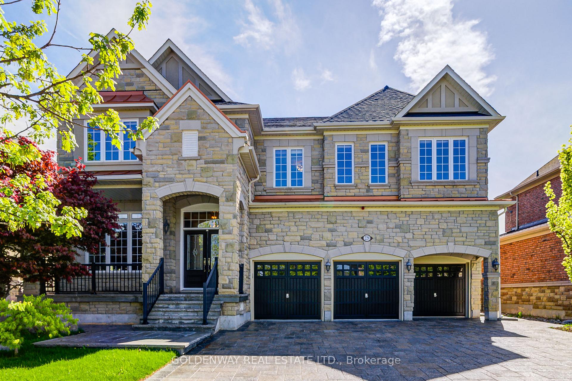 229 Hunterwood Chase, Vaughan, ON L6A 4R2