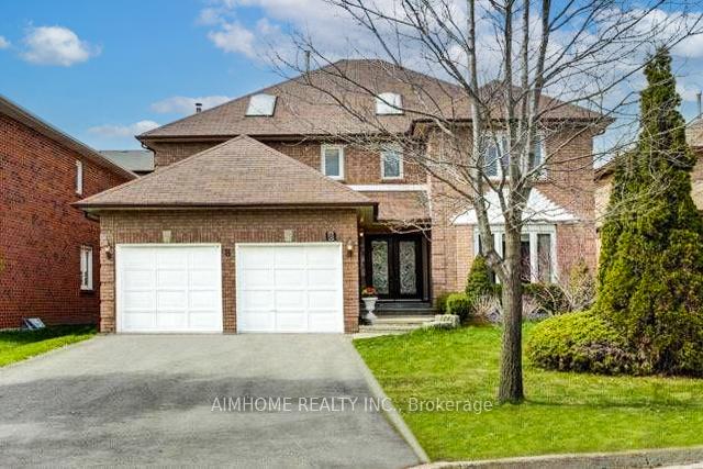 8 Cygnus Drive, Richmond Hill, ON L4C 8P2