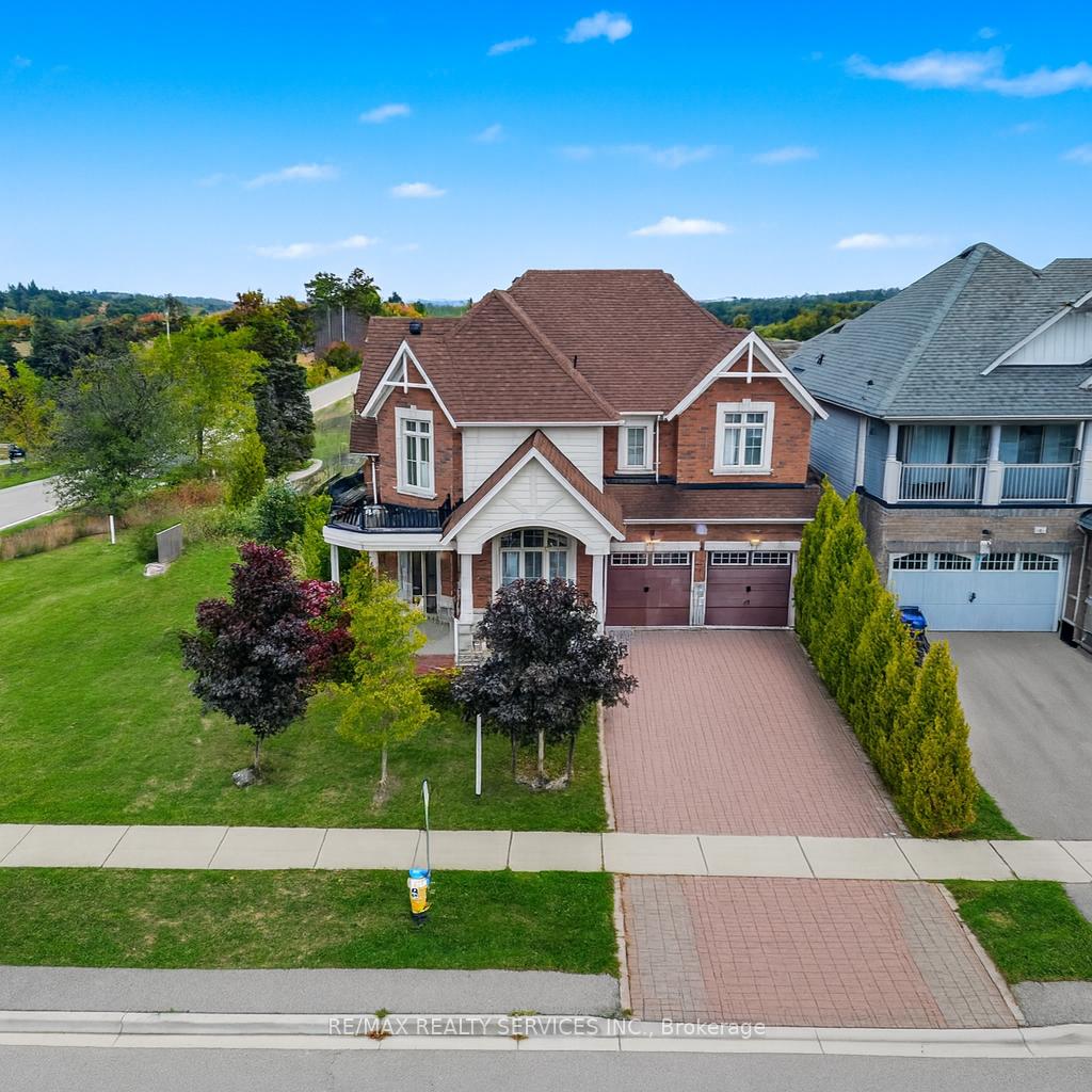 2 Kennedy Boulevard, New Tecumseth, ON L9R 0L4
